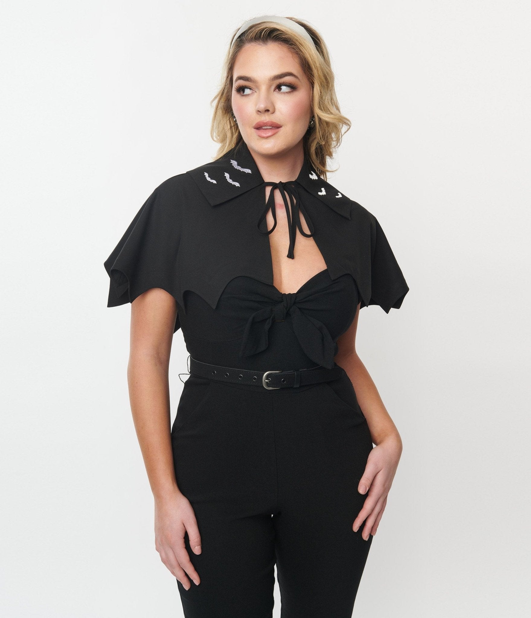 Unique Vintage Black & White Bat Scalloped Capelette - Gothic Halloween Costume Accessory for Women | Perfect for Cosplay, Parties & Themed Events