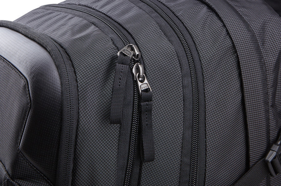 Thule EnRoute Escort 2 Daypack - Lightweight Durable Backpack for Hiking, Travel & Commuting - Perfect for Outdoor Adventures & Daily Use