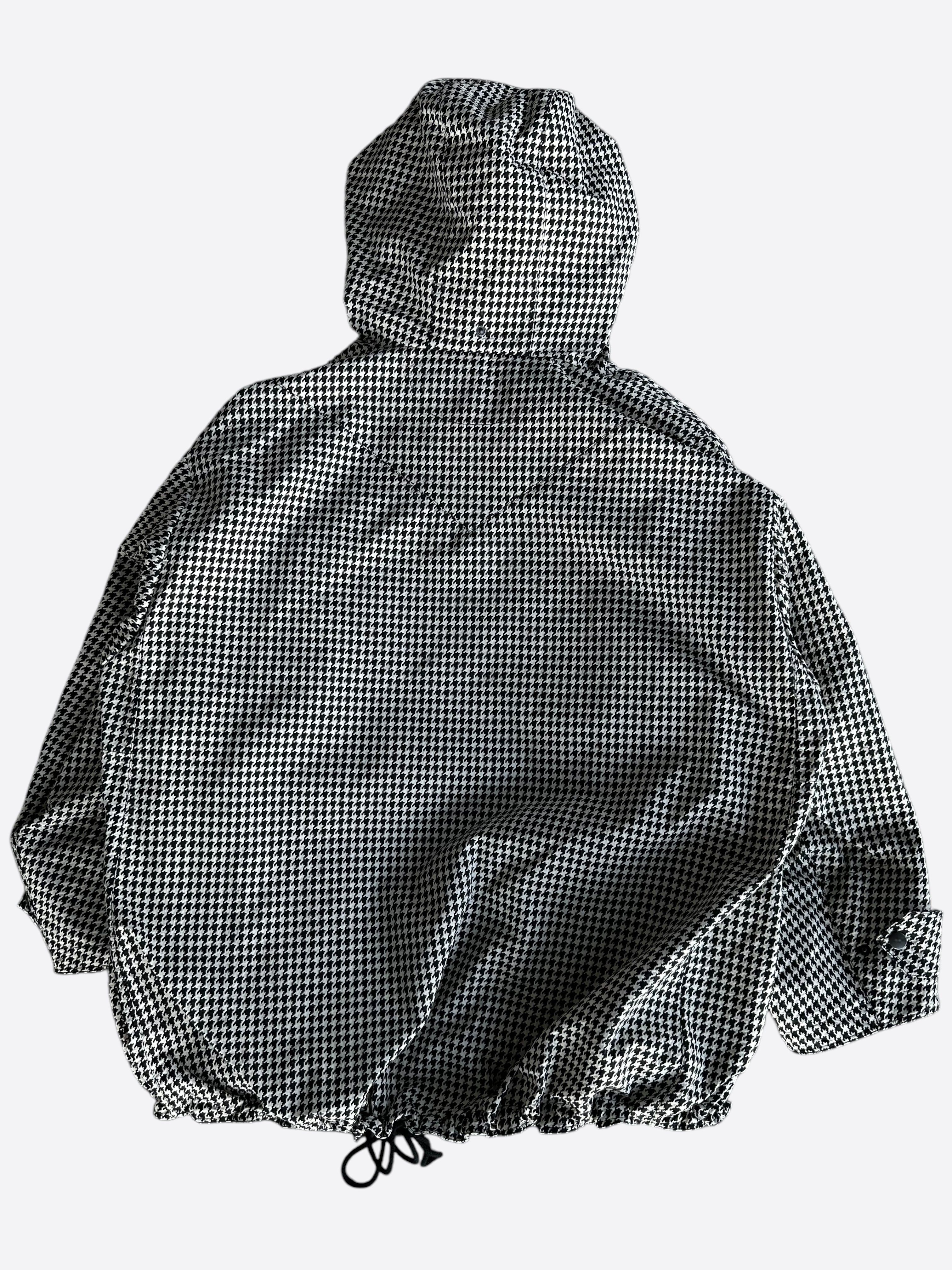Dior Black & White Houndstooth Taffeta Oversized Women's Anorak Jacket - Stylish Waterproof Windbreaker for Outdoor Activities & Fashion Streetwear