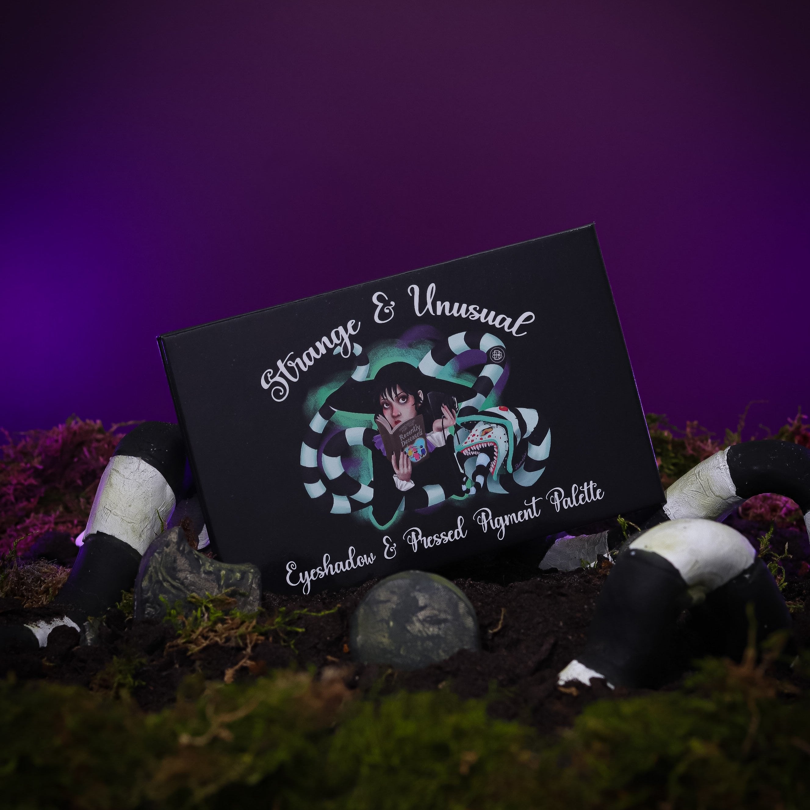 Unique & Bold Eyeshadow Palette - Vibrant Colors for Creative Makeup Looks | Perfect for Halloween, Cosplay & Artistic Expression