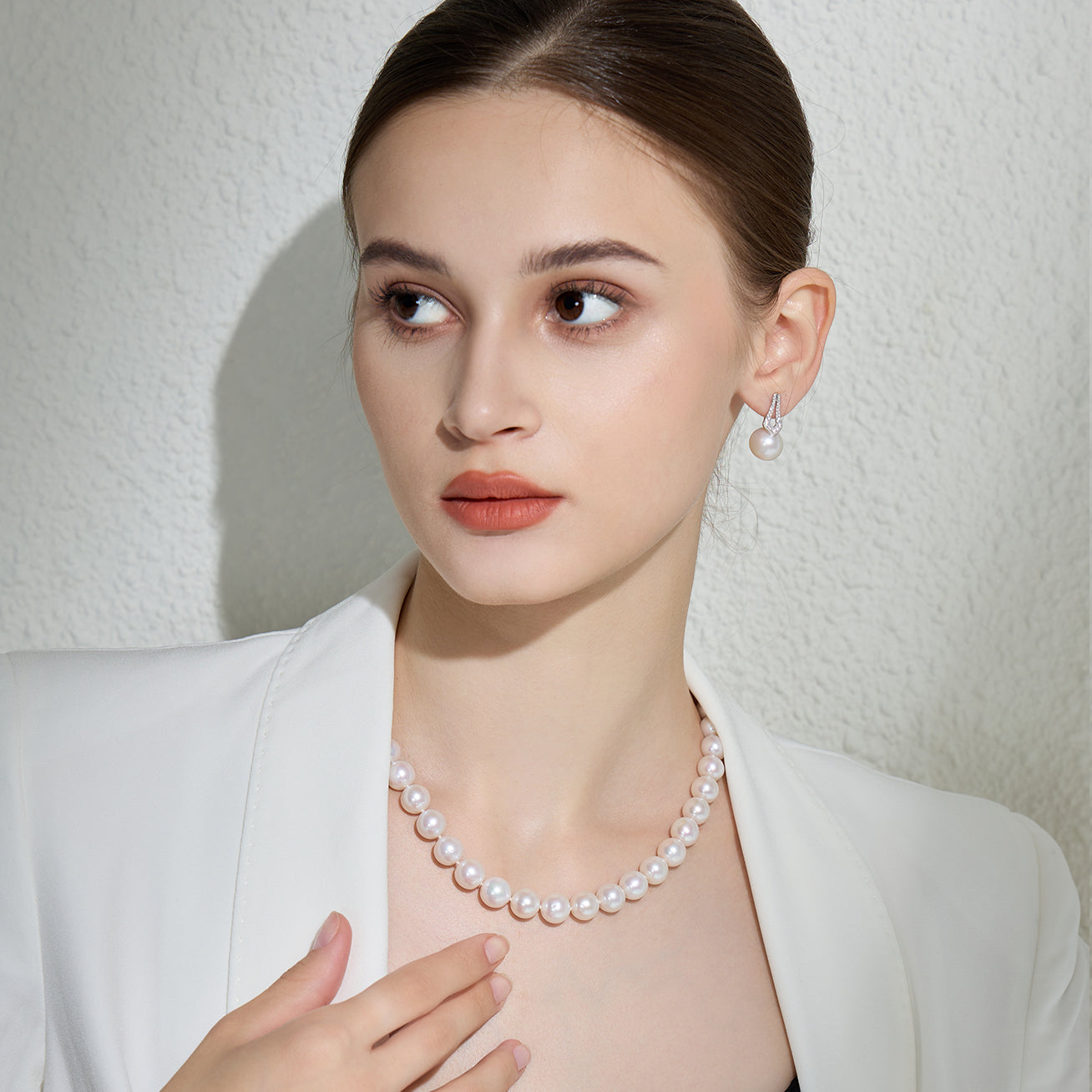 18K Solid Gold Edison Pearl Earrings for Women - Luxury Freshwater Pearl Stud Earrings, Hypoallergenic Jewelry Gift for Her - Perfect for Weddings, Parties & Special Occasions (KE00097)