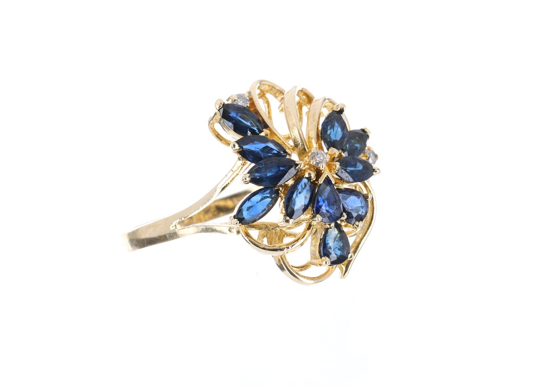 1.08tcw Vintage Sapphire & Diamond Cocktail Ring in 14K Gold - Elegant Statement Jewelry for Parties, Weddings & Special Occasions