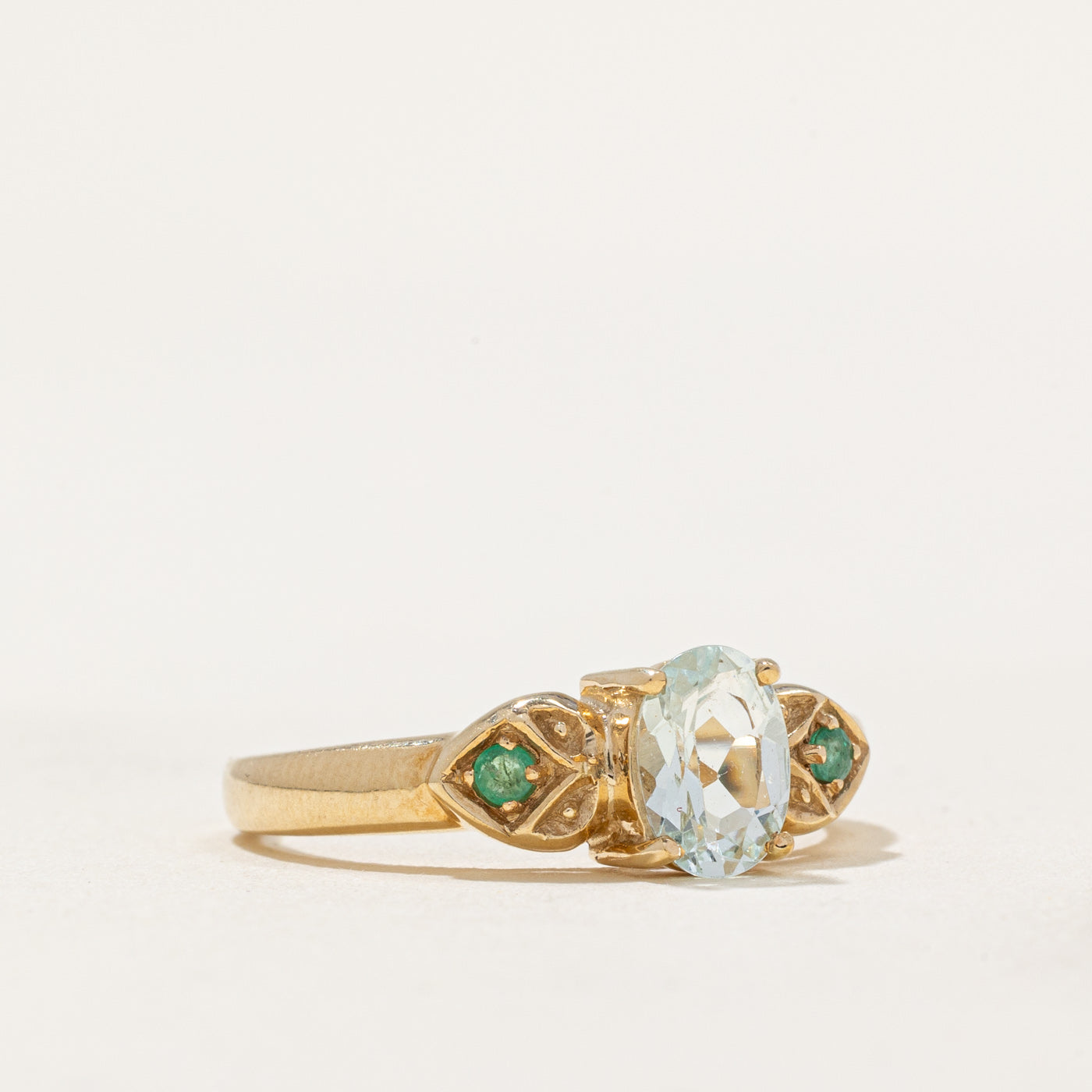 Aquamarine and Emerald Ring - 0.65ct Gemstone with 0.05ctw Diamond Accents - Size 7.25 - Elegant Birthstone Jewelry for Women - Perfect for Engagement, Anniversary & Special Occasion Gifts