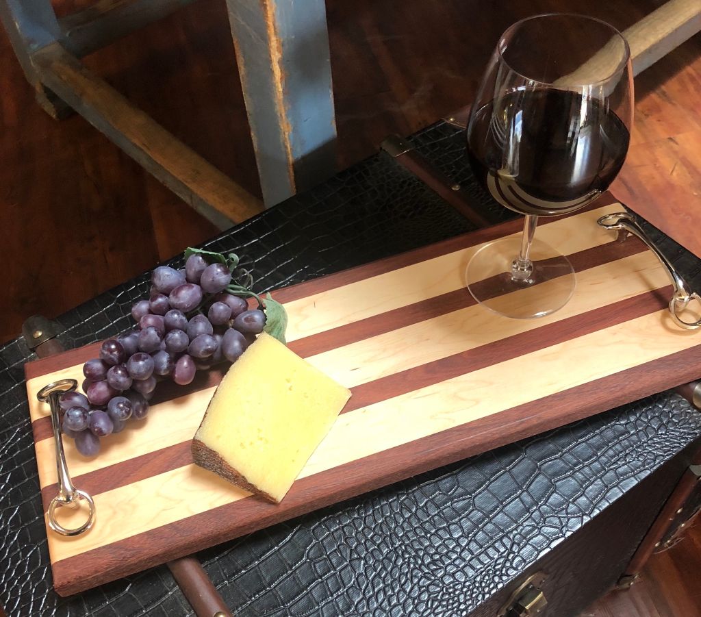 Premium Wooden Charcuterie Board for Cheese, Meat & Fruits - Elegant Equestrian Design for Parties, Picnics & Home Entertaining