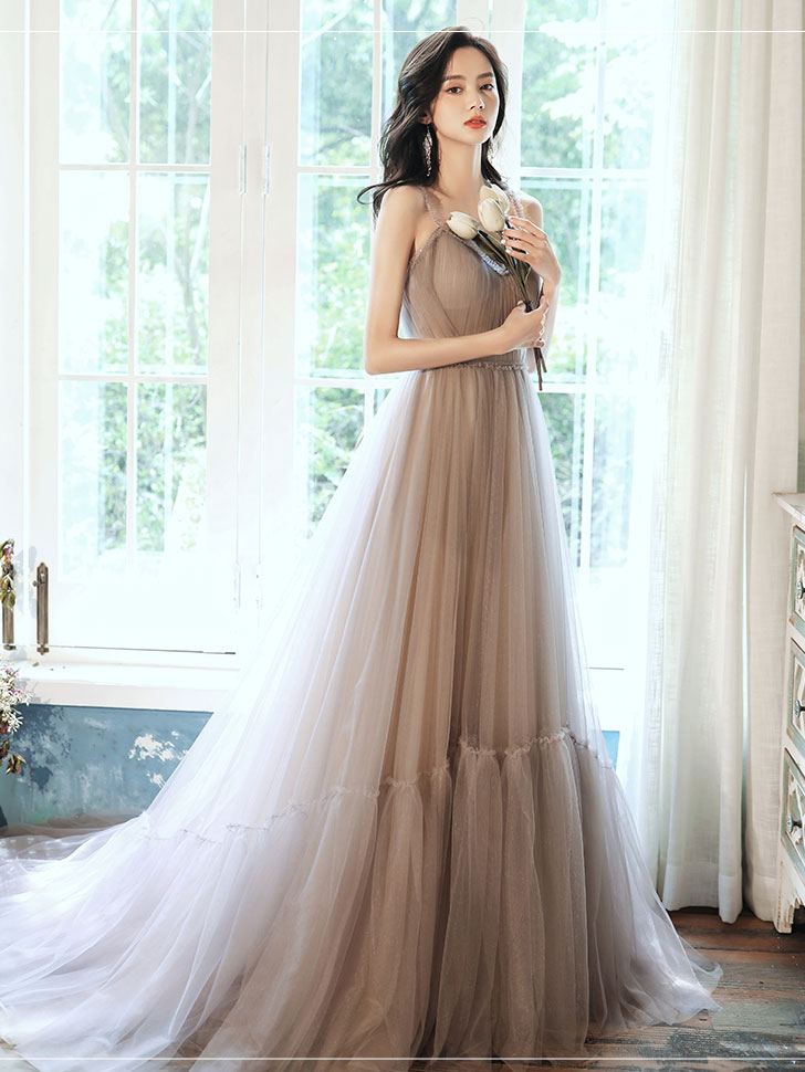 Elegant Gray V-Neck Tulle Long Prom Dress for Women - Formal Evening Gown for Homecoming, Ball, and Special Occasions