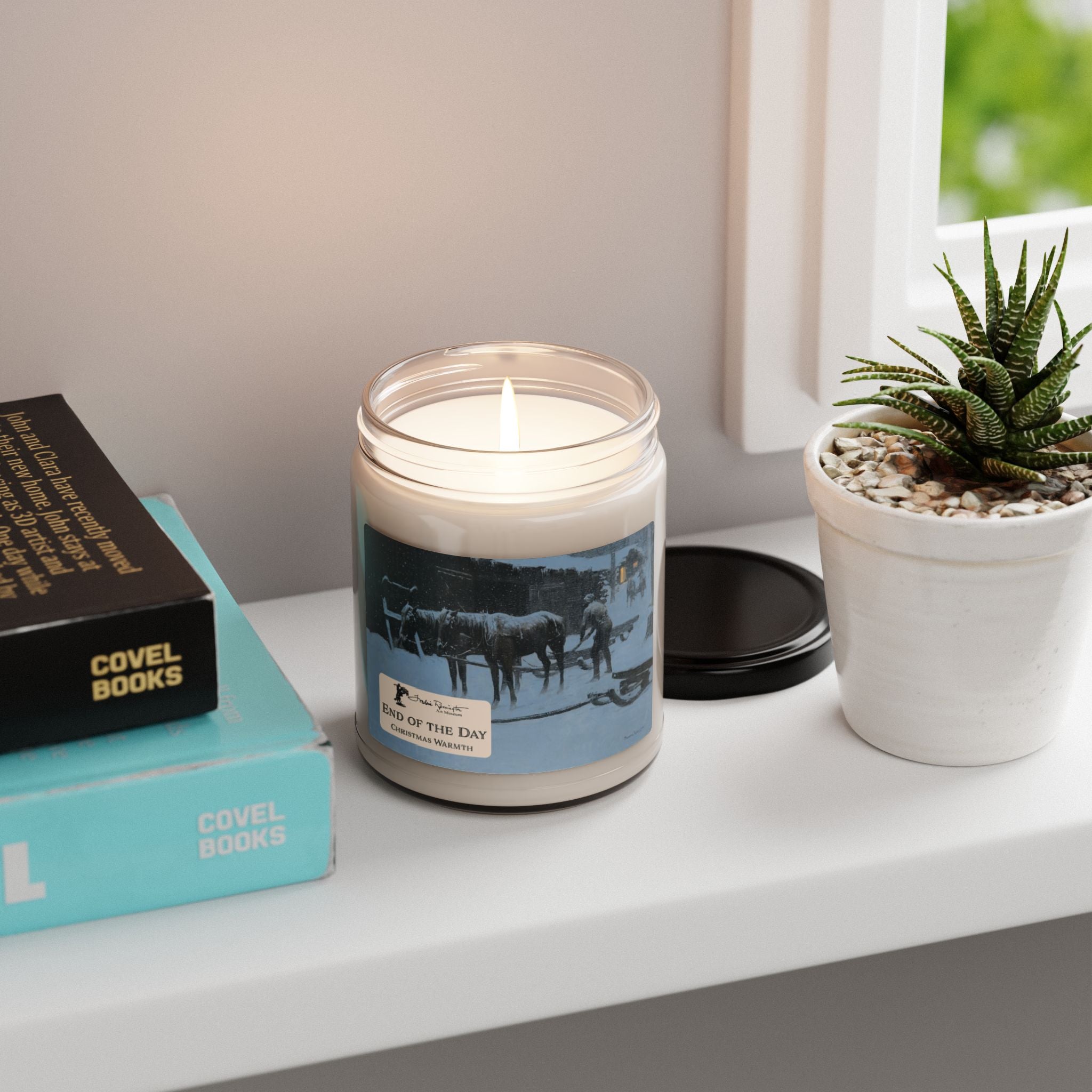 Christmas Warmth Scented Soy Candle - 9oz Holiday Home Decor, Relaxing Aromatherapy for Cozy Evenings & Festive Gatherings