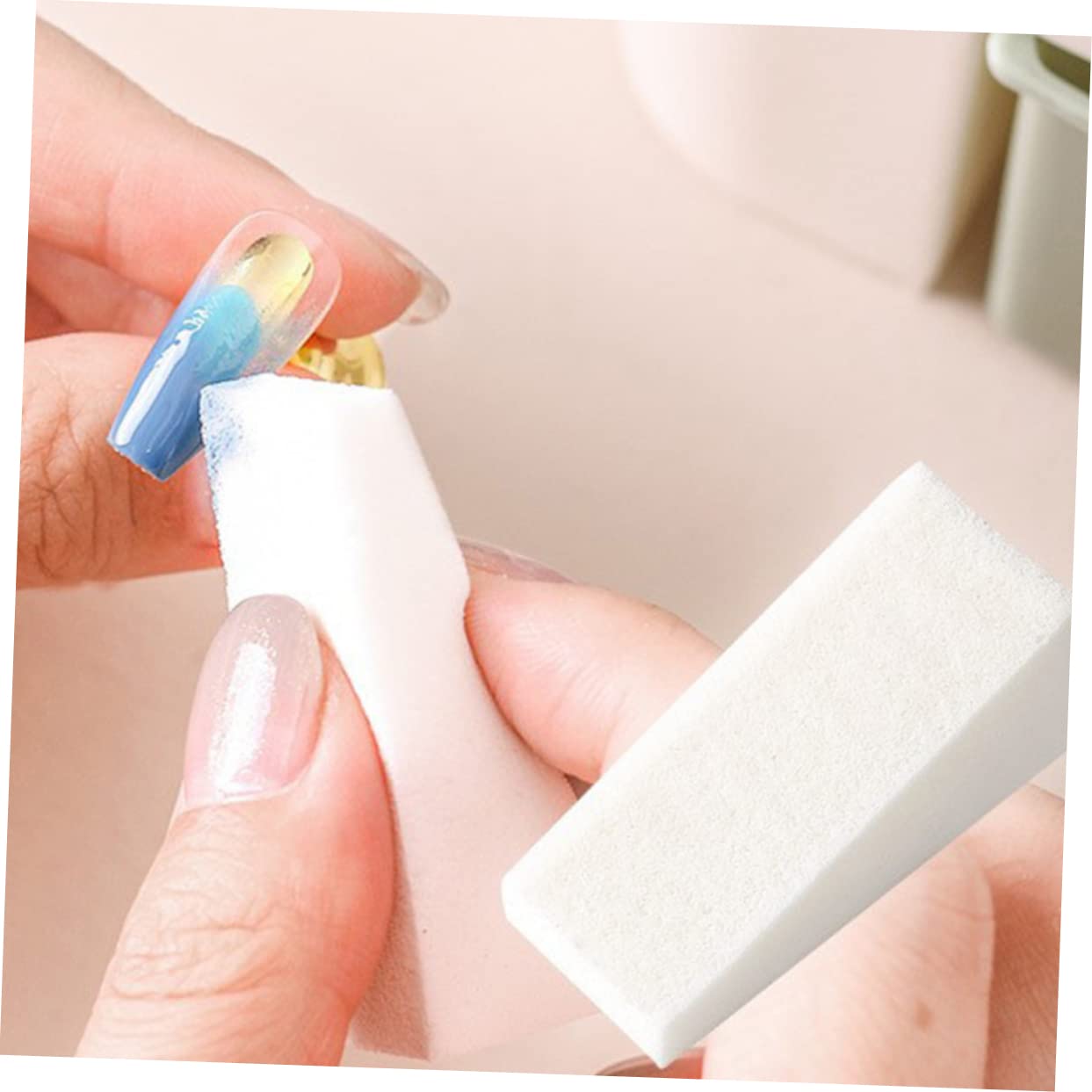 KOMBIUDA 20pcs Soft Nail Sponges for Gradient & Ombre Nails - DIY Manicure Sponge Set, Makeup & Cosmetic Blending Tool - Perfect for Nail Art, Salon Use & At-Home Manicures