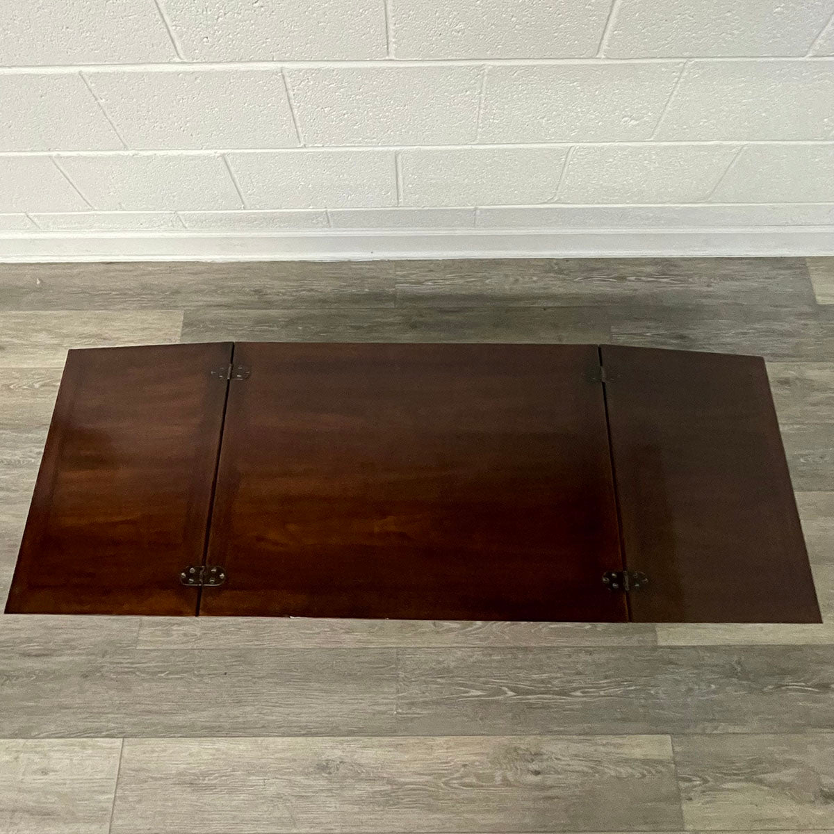Convertible End Table Cocktail Table - 2-in-1 Multi-Functional Coffee Table for Living Room, Bedroom & Small Spaces - Perfect for Home Decor, Entertaining Guests & Space Saving Solutions