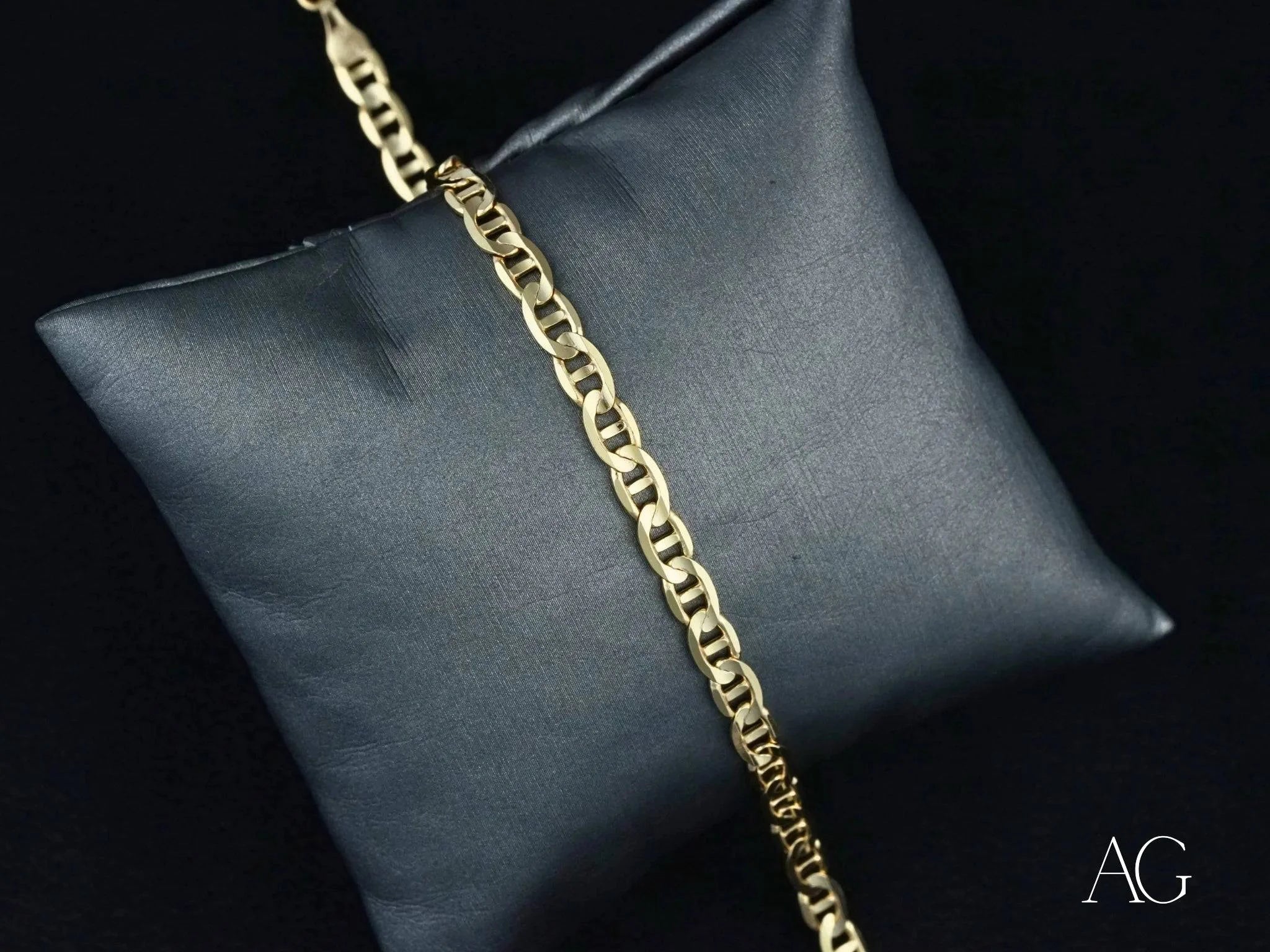 18K Solid Gold Navy Link Bracelet for Women - Elegant & Durable Jewelry Gift for Her - Perfect for Weddings, Anniversaries & Special Occasions