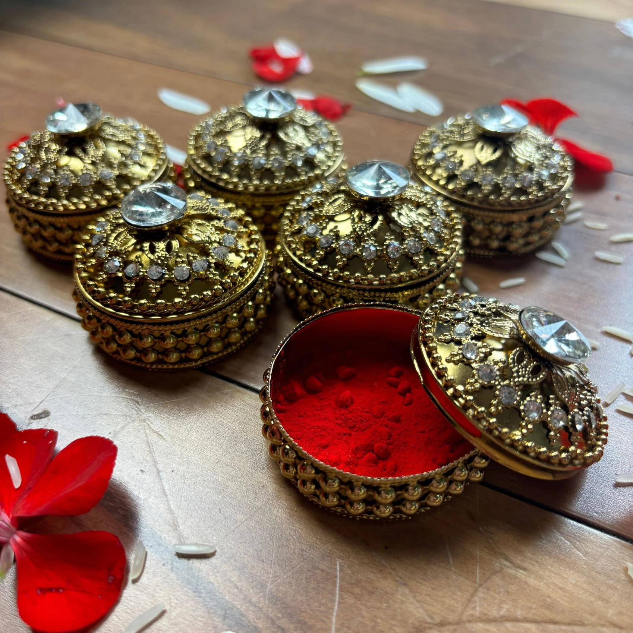 LOVENSPIRE Golden Metallic Kumkum Holder - Decorative Sindoor Roli Chandan Dabbi Jewelry Box for Indian Pooja | Elegant Housewarming & Wedding Gift for Women | Perfect for Hindu Ceremonies, Festivals and Home Decor