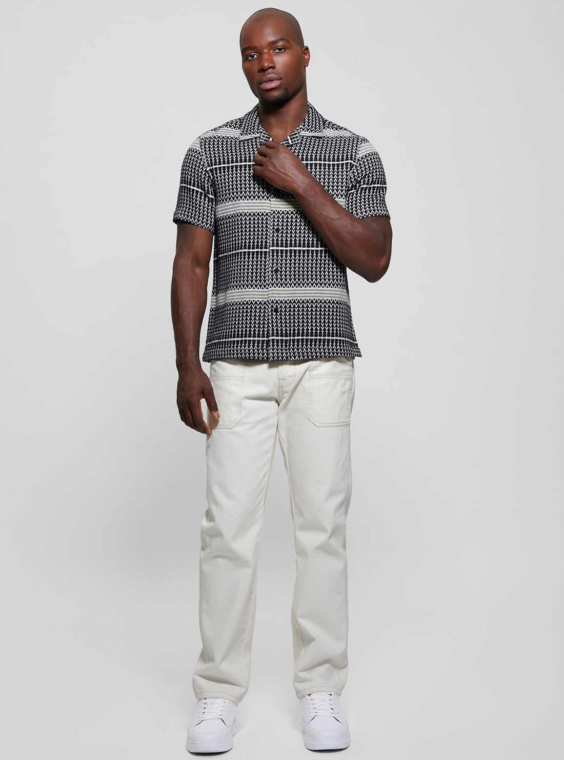 Stylish Grey Arrow Jacquard Shirt for Men - Trendy Geometric Pattern Button-Up Shirt - Perfect for Casual Wear, Office & Date Nights