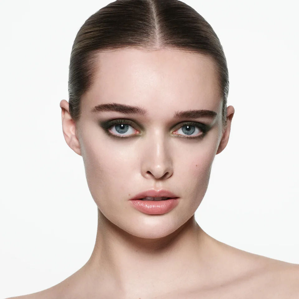 Victoria Beckham Beauty Eye Wardrobe - Luxury Eyeshadow Palette for Smoky & Natural Looks | Perfect for Day to Night Makeup & Special Occasions