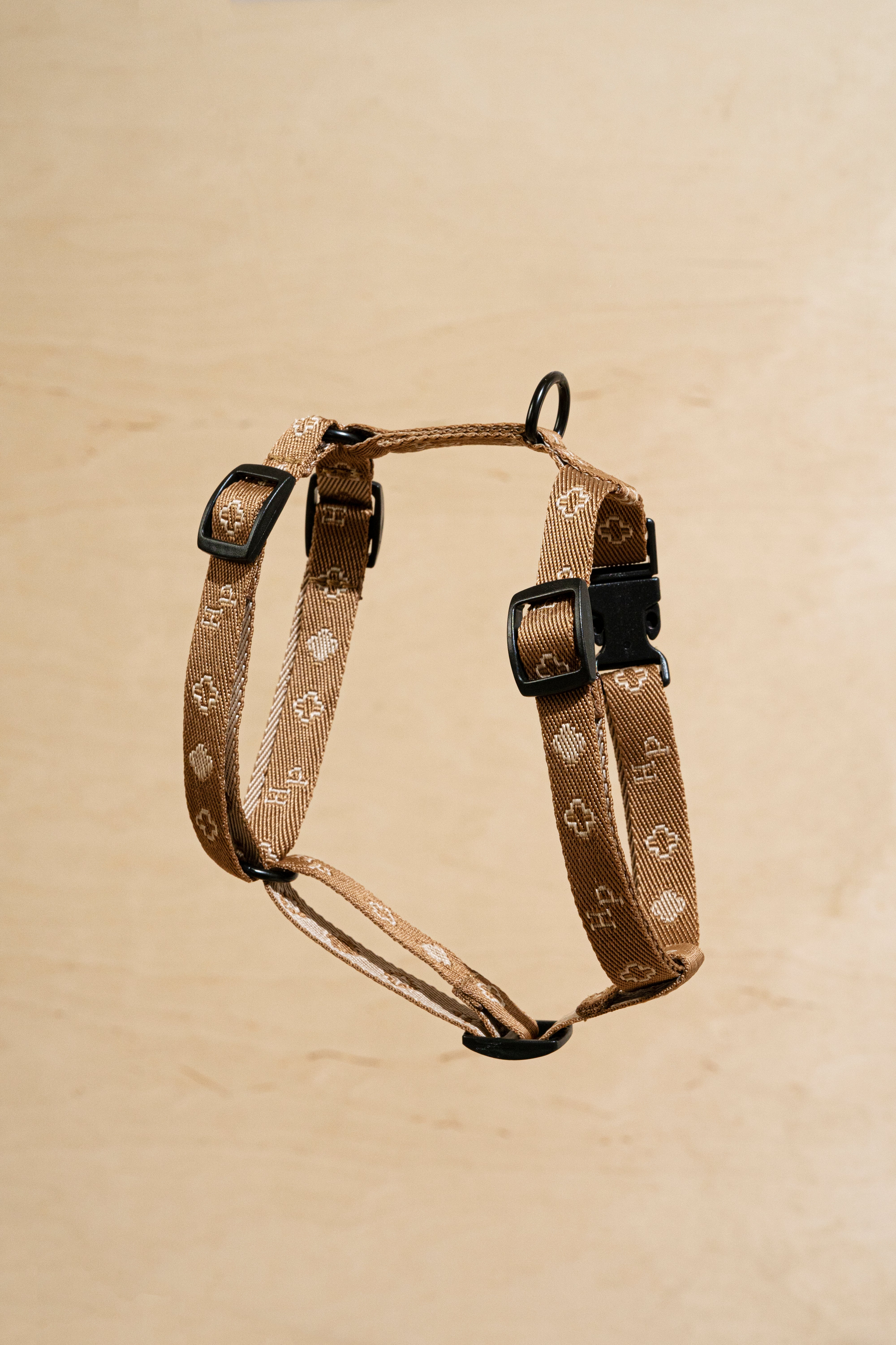 **Comfy Mini Dog Leash and Harness Set - Ginger Color - Perfect for Small Dogs, Puppies, and Indoor/Outdoor Walks**