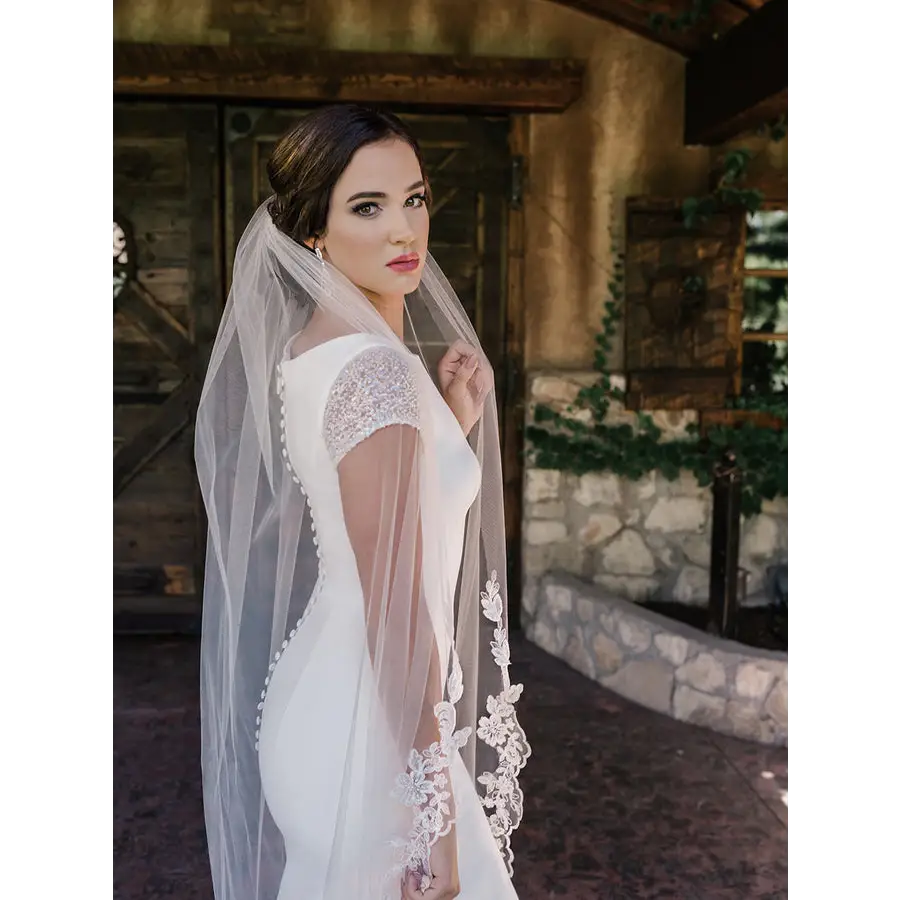 V2094WZ Veil - Premium Wedding Veil for Brides | Elegant & Lightweight Bridal Accessory for Weddings, Photos & Special Occasions