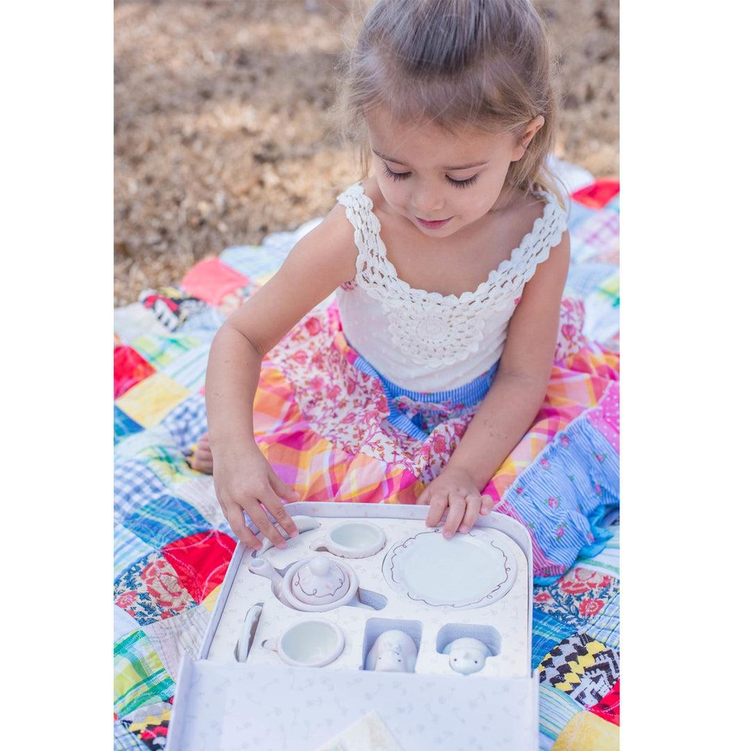 Pretty Girl Tea Party To Go Gift Set - Elegant Tea Set for Kids & Adults - Perfect for Birthday Parties, Baby Showers & Special Occasions