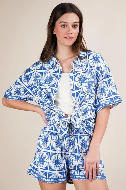 Stylish Full Size Tropical Printed Shirt and Shorts Set for Men - Breathable Summer Outfit for Beach Vacation & Casual Wear