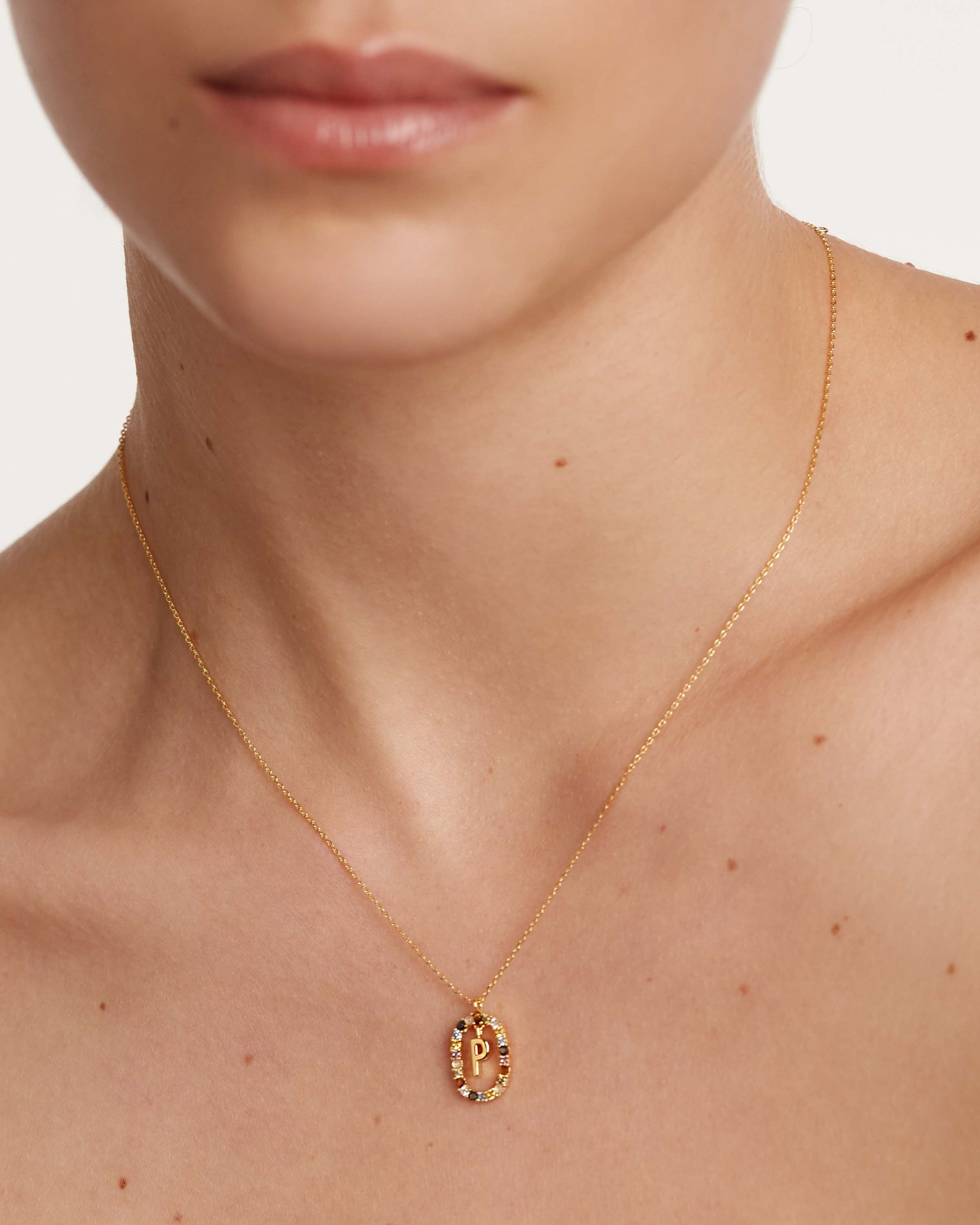 Elegant Letter P Necklace for Women - Personalized Initial Pendant Jewelry Gift for Mom, Daughter, Sister - Perfect for Birthdays, Anniversaries & Everyday Wear