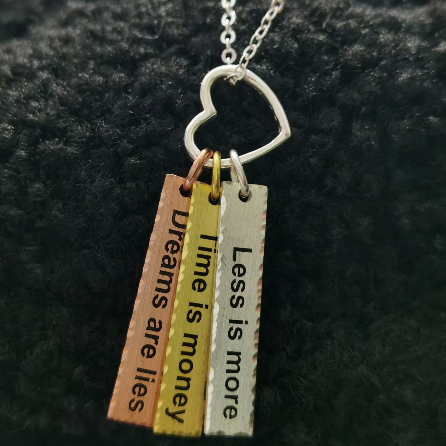 **Personalized Sterling Silver & Gold Heart Necklace - Custom Name Plate for Mom, Grandma, Sister & Best Friend - Mother's Day, Friendship & Family Gift - Perfect for Birthdays, Anniversaries & Special Occasions**