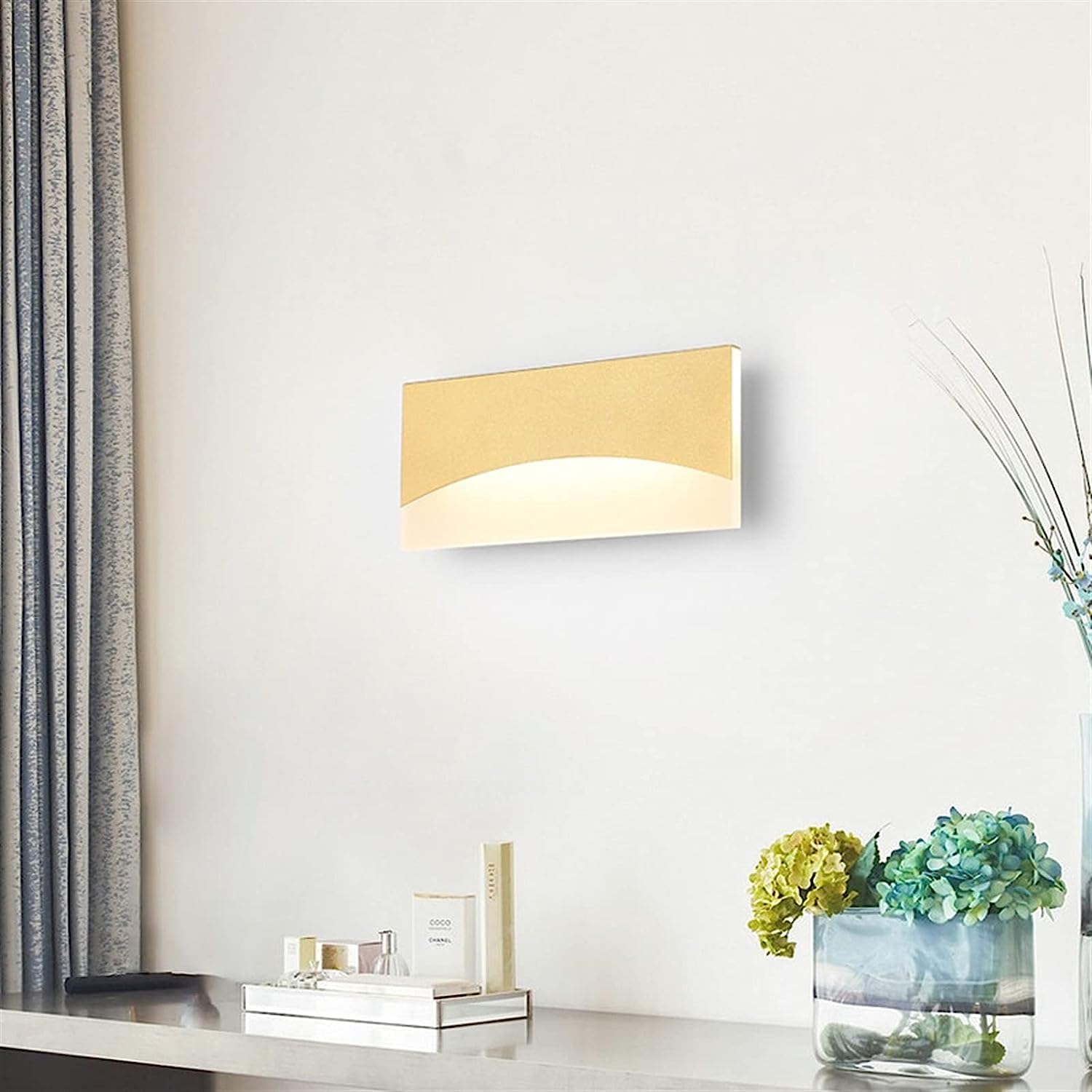 TADIBU LED Acrylic Wall Light 7W 3000K Warm White - Modern Wall Sconce for Bedroom, Living Room, Hallway - Gold Finish Indoor Mounted Lighting Fixture (Perfect for Ambient Lighting in Home Decor)
