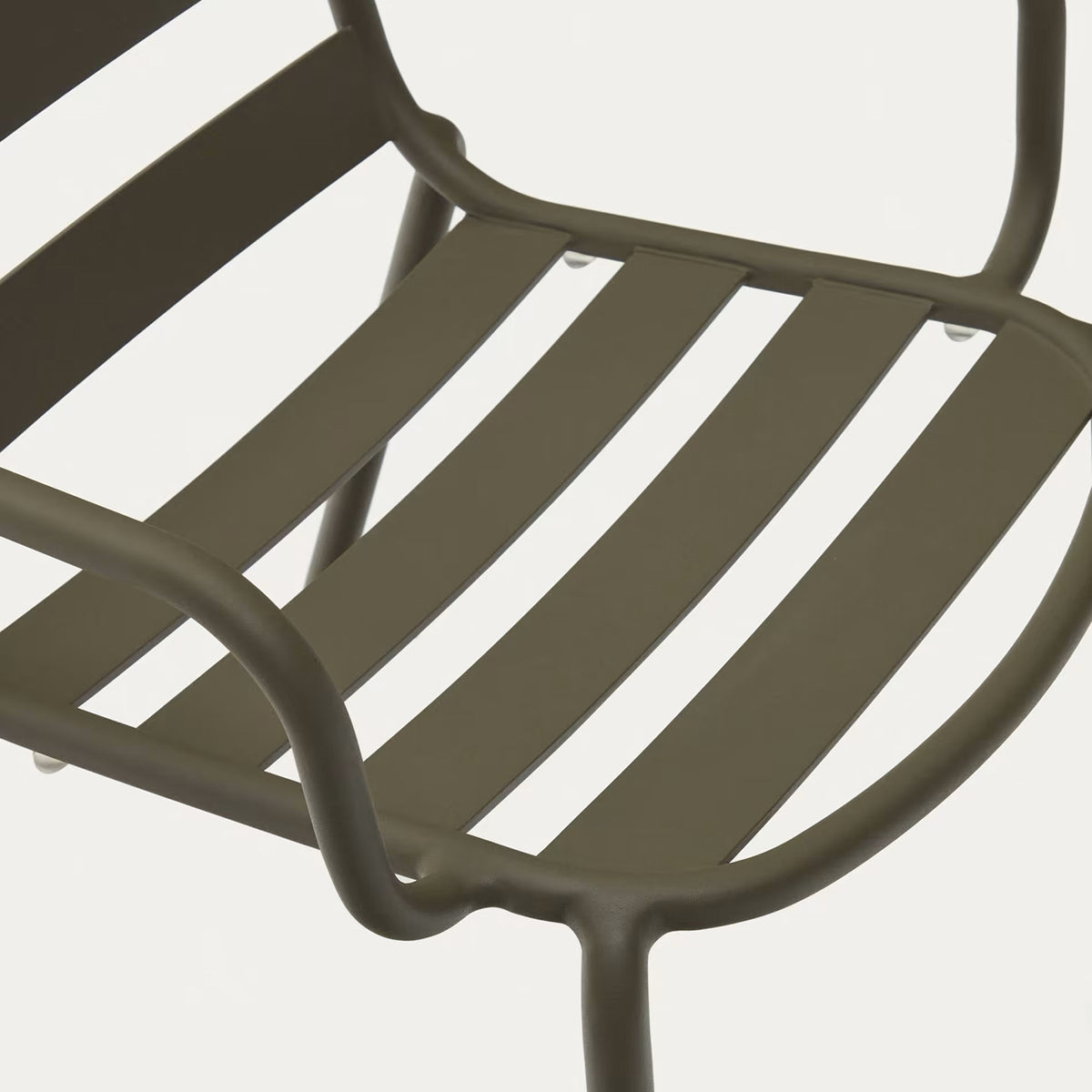 Joncols Outdoor Dining Arm Chair - Weather-Resistant Patio Furniture for Garden, Poolside, and Backyard - Comfortable & Durable Outdoor Seating for Relaxing and Entertaining
