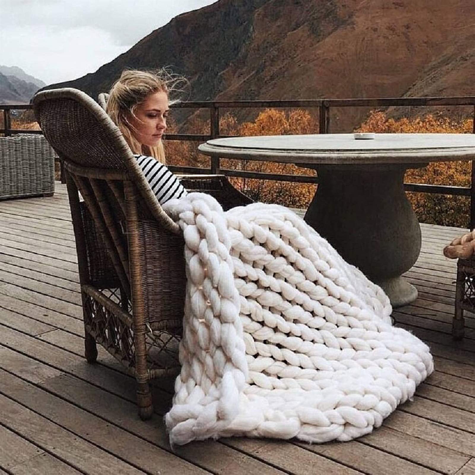 Handmade Chunky Knit Throw Blanket - Premium Merino Wool Cable Knit Blanket for Winter (47x71in/120x180cm, White) | Cozy Sofa Blanket, Bed Throw, Pet Bed Cover & Boho Home Decor