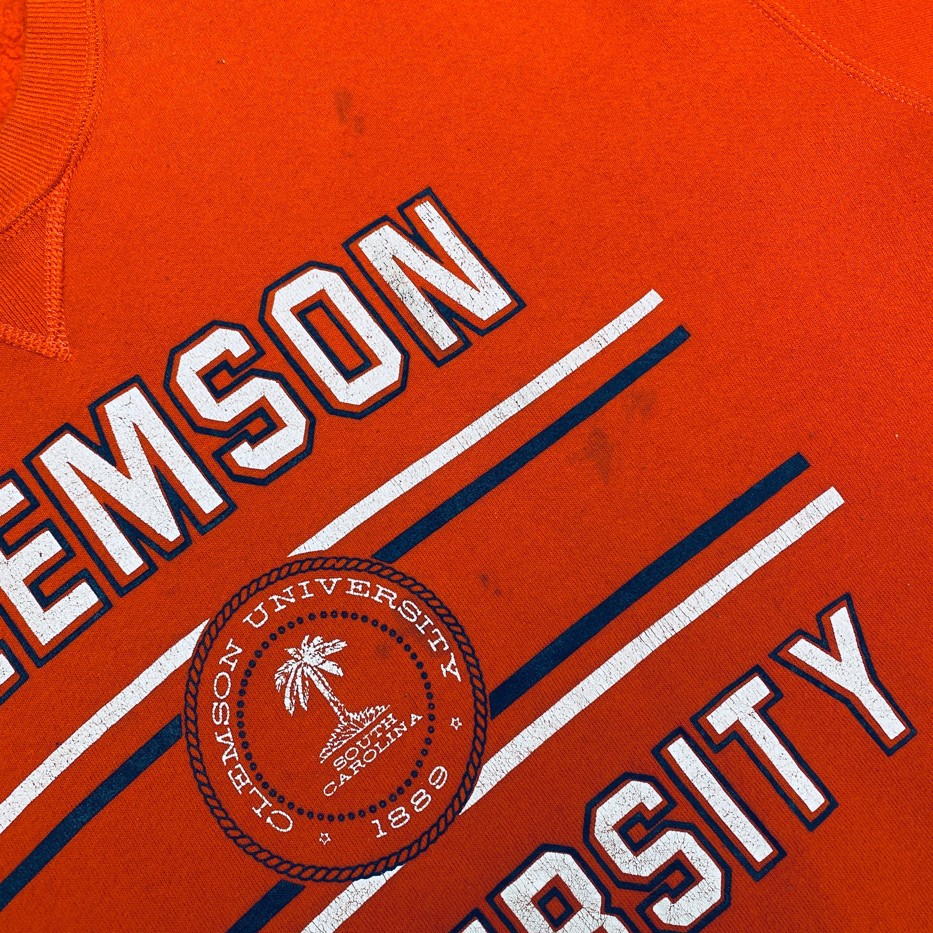1990s Clemson Tigers Russell Athletic University Seal Graphic Sweatshirt XL | Vintage College Football Apparel for Game Day & Fan Collection
