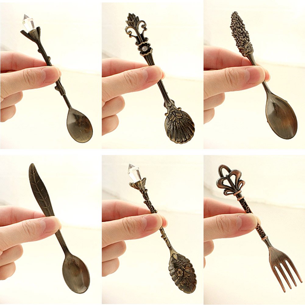 Vintage Style Metal Carved Dessert Spoons Set of 6 - Elegant Coffee & Teaspoon for Kitchen, Dining, Bar - Perfect for Afternoon Tea, Dessert Parties & Home Entertaining