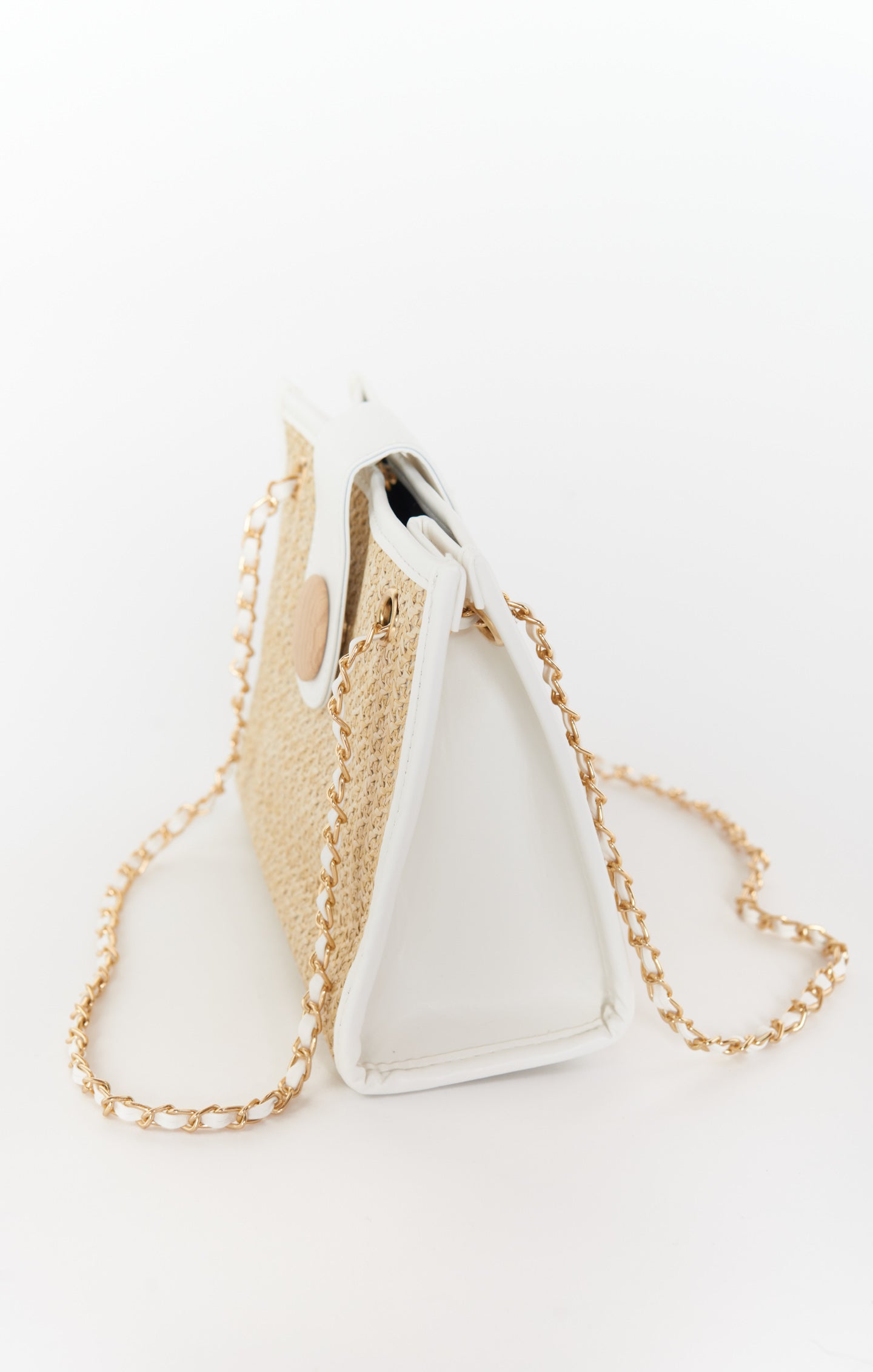 Maree Straw Bag - Natural & White Handwoven Beach Tote - Perfect for Summer Vacations, Picnics, and Poolside Lounging