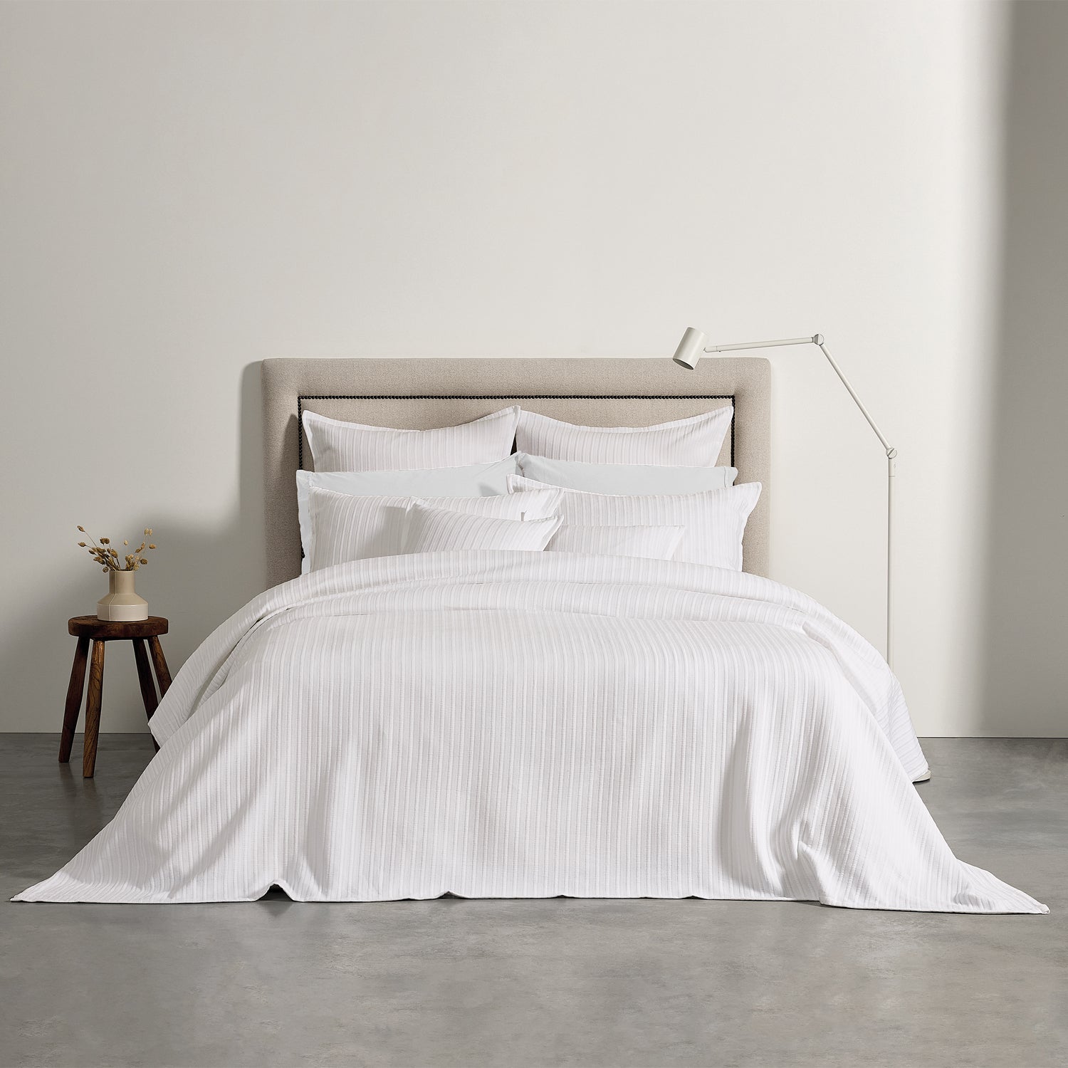 Bianca Evora White Bedspread Set - Queen Size Luxury Bedding with Embroidered Details - Perfect for Master Bedroom, Guest Room & Hotel Decor