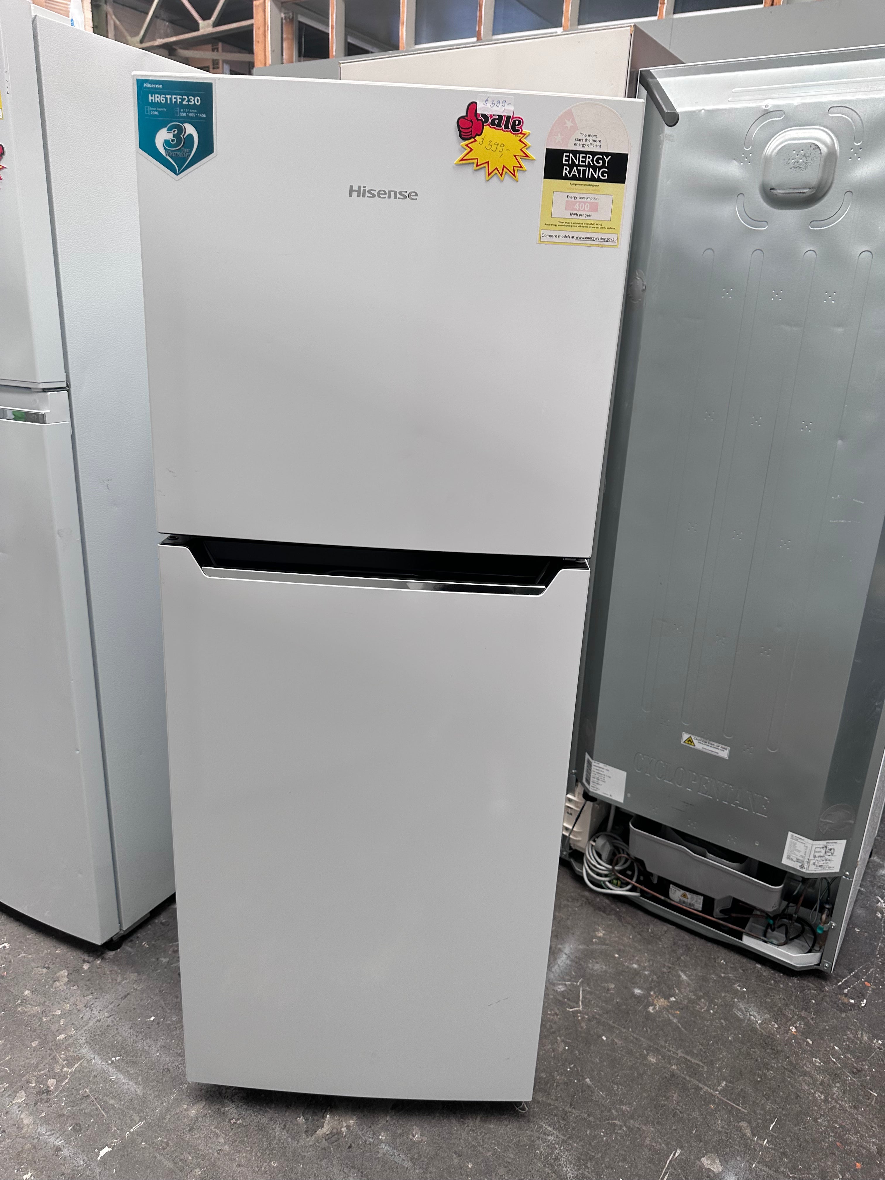 Hisense 230L Top Mount Refrigerator - Energy Efficient, Quiet Operation - Perfect for Small Apartments, Dorms & Office Break Rooms [Certified Refurbished]