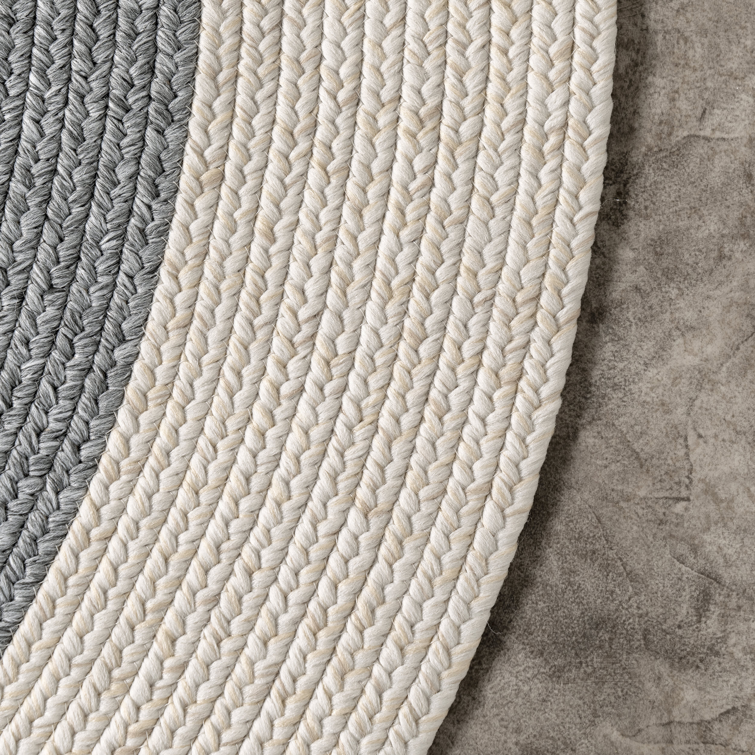 Braided Solid Wide Border Indoor/Outdoor Area Rug in Grey - Perfect for Living Room, Bedroom, Patio & Deck Decor