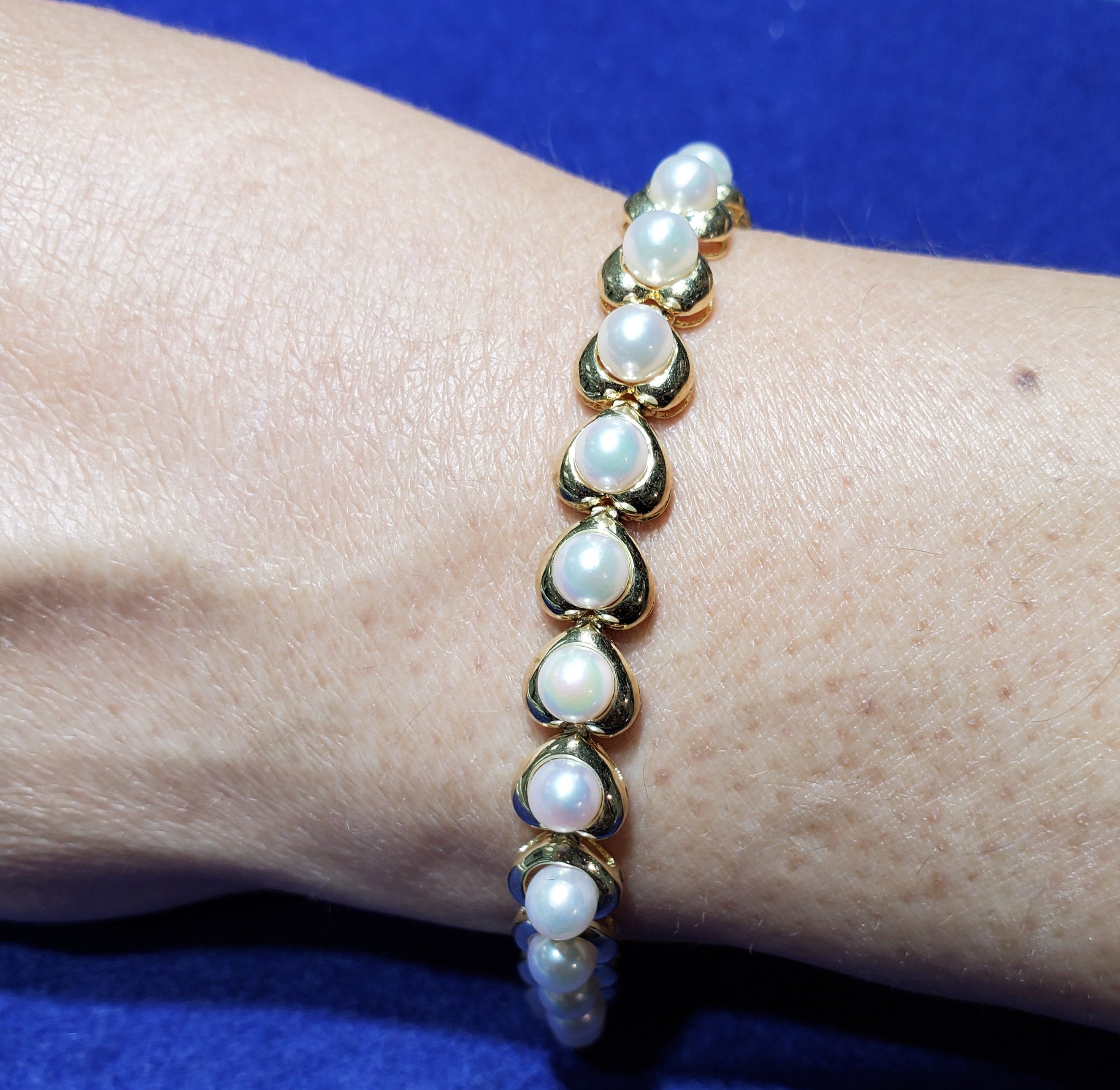 Elegant Cultured Pearl Heart-Shaped Tennis Bracelet for Women | Perfect for Weddings, Anniversaries & Romantic Gifts