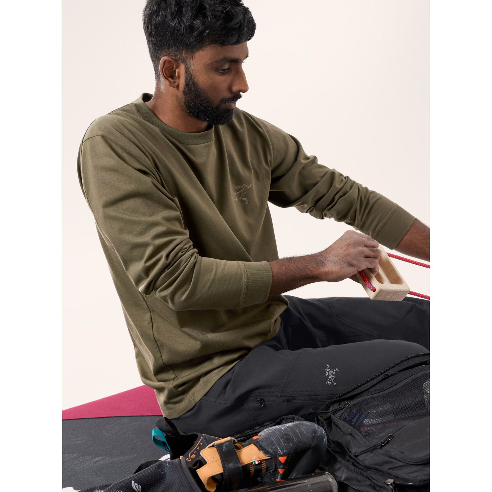 Arc'teryx Men's Kragg SL Cotton Long Sleeve Shirt - Lightweight Hiking & Outdoor Adventure Shirt for Men - Perfect for Camping, Travel & Casual Wear