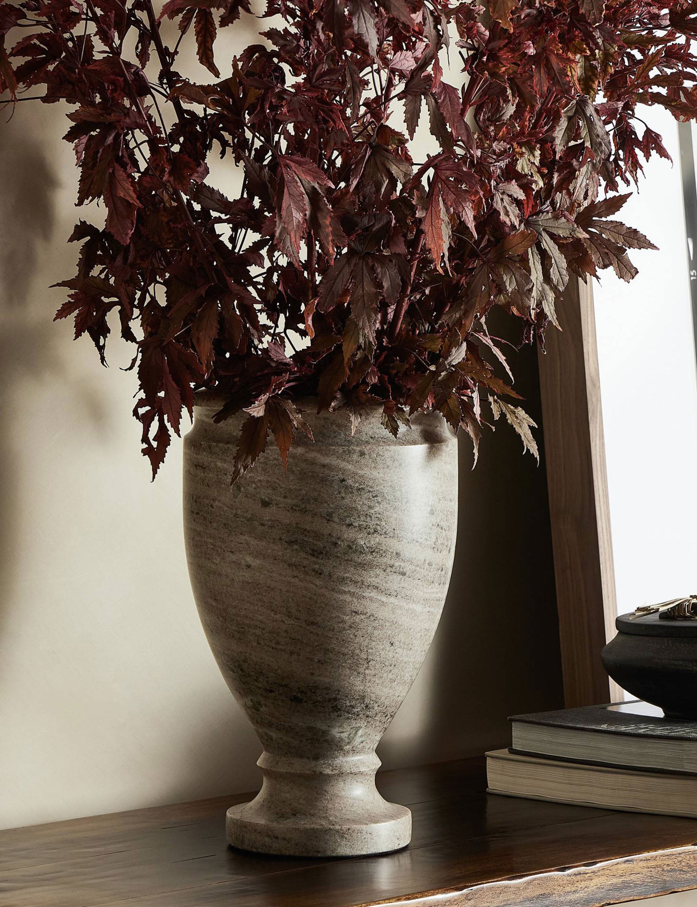 Stylish Cesar Vase - Elegant Home Decor for Living Room, Dining Table & Wedding Centerpieces | Modern Ceramic Flower Vase for Interior Design