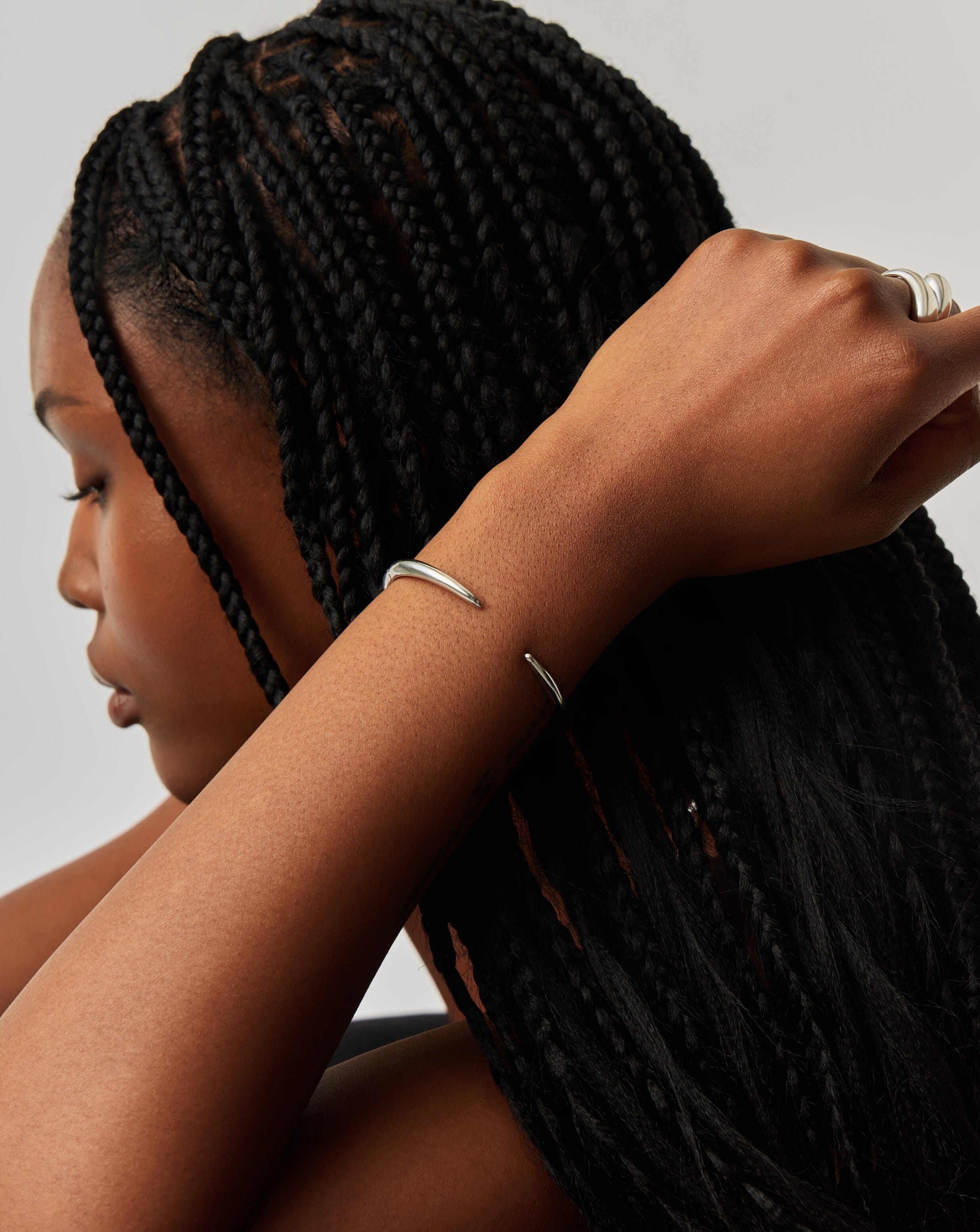 Stylish Silver Plated Claw Cuff Bracelet - Perfect for Parties, Weddings & Everyday Fashion Accessories