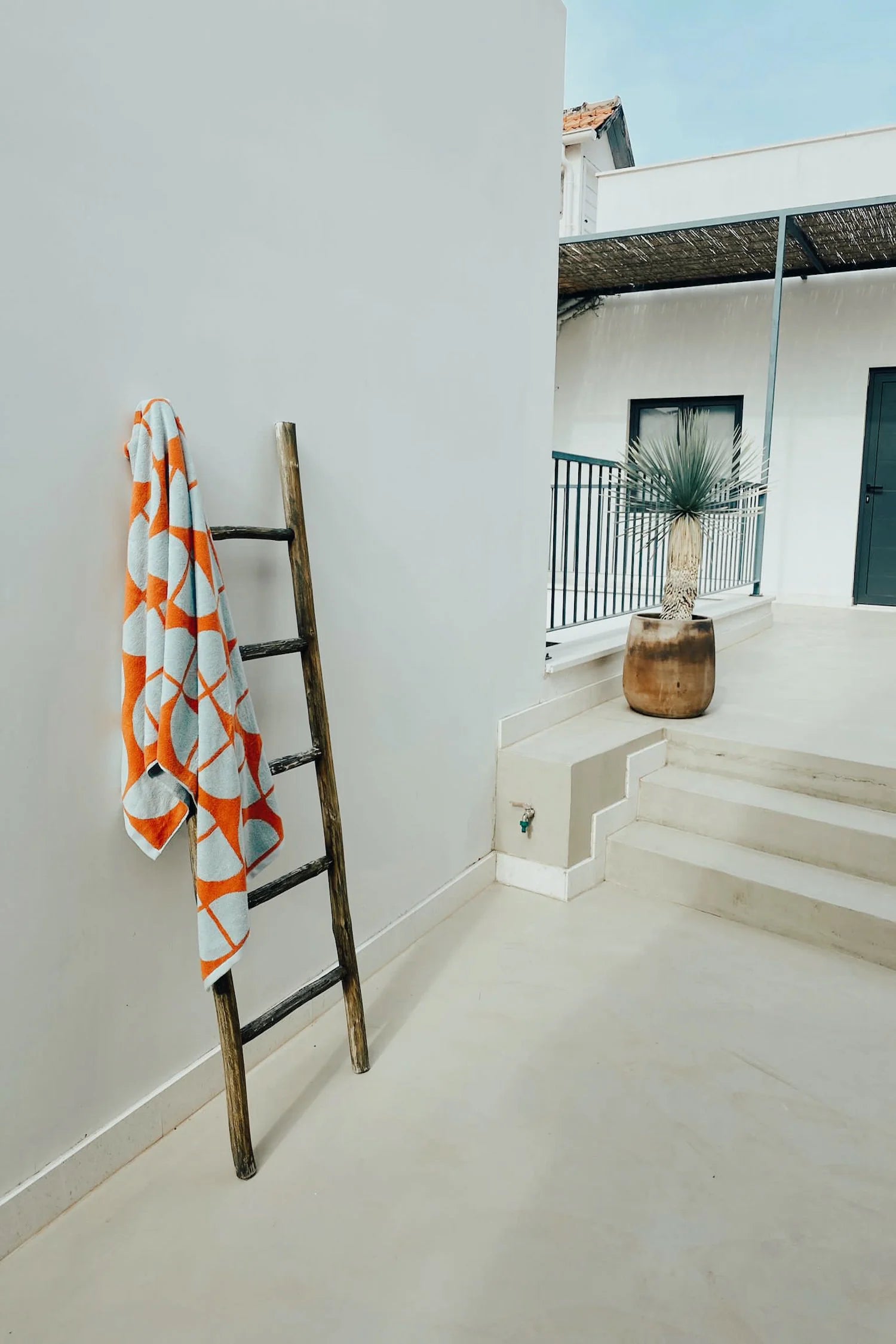 Premium Chelsea Bath Sheet - Soft & Absorbent Arctic White & Tangerine Orange Towel Set - Perfect for Spa, Beach & Luxury Bathroom Decor