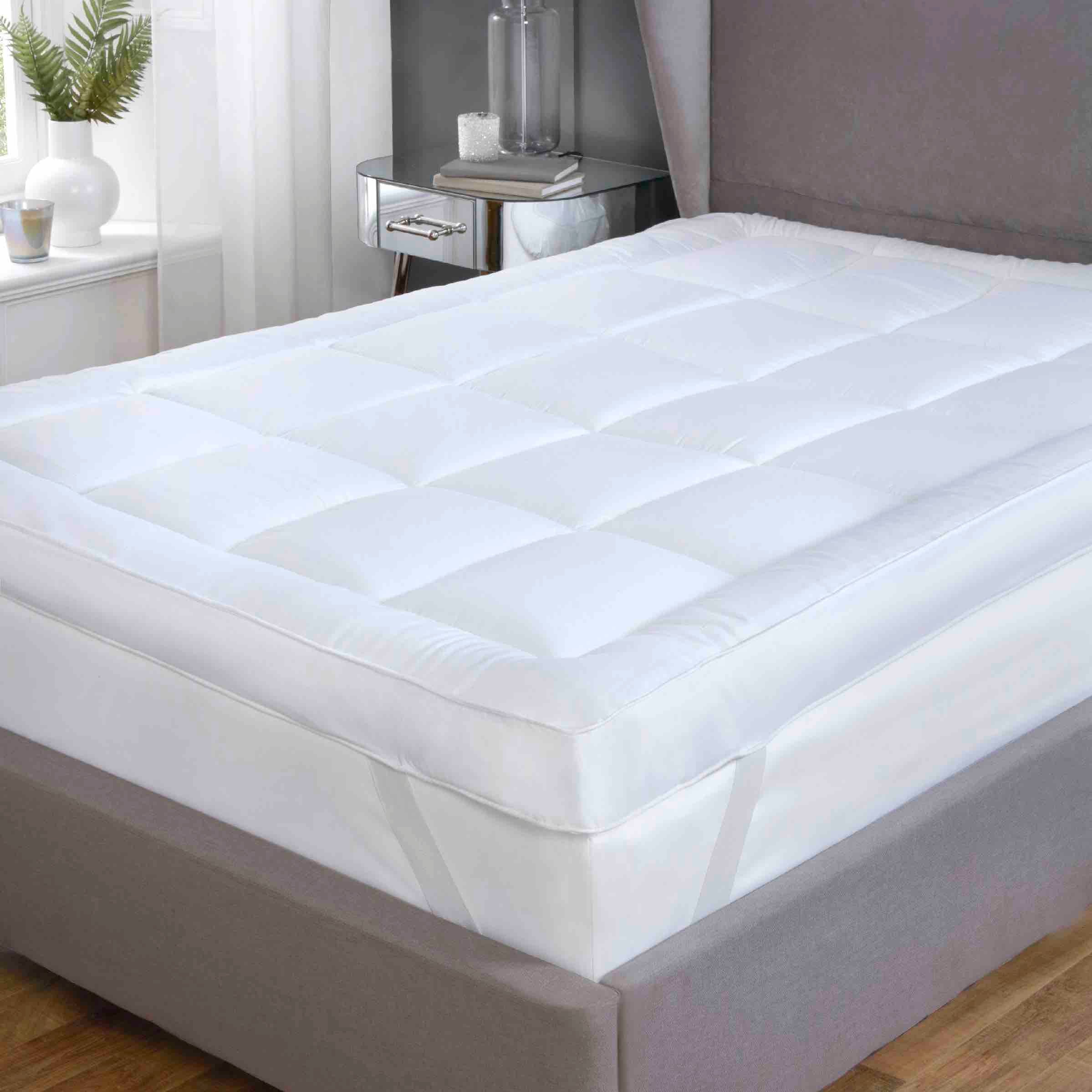 So Soft Luxury Mattress Topper 10cm (4 Inch) - Cooling Gel Memory Foam Bed Topper for Back Pain Relief - Perfect for Guest Beds, Dorm Rooms & Master Bedrooms