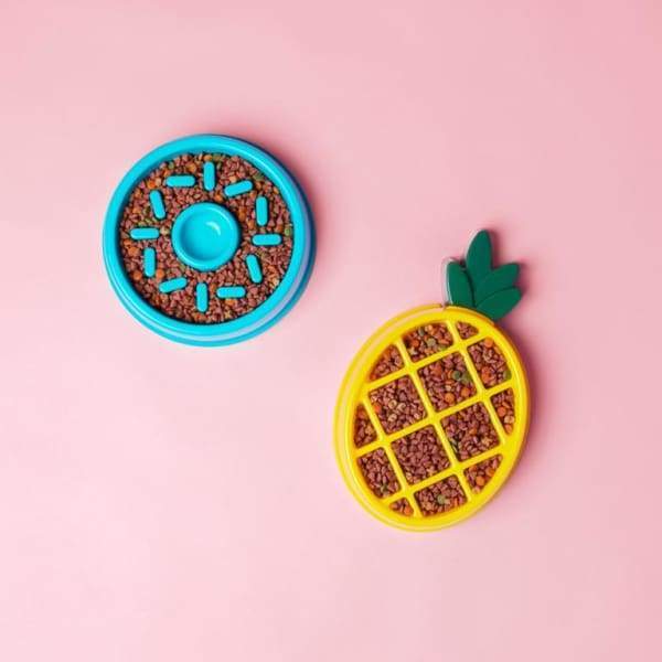 ZippyPaws Pineapple Happy Bowls - Fun Pet Feeding Bowls for Dogs & Cats - Cute Fruit-Themed Food and Water Dishes for Small to Medium Pets - Perfect for Indoor, Outdoor, and Travel Use
