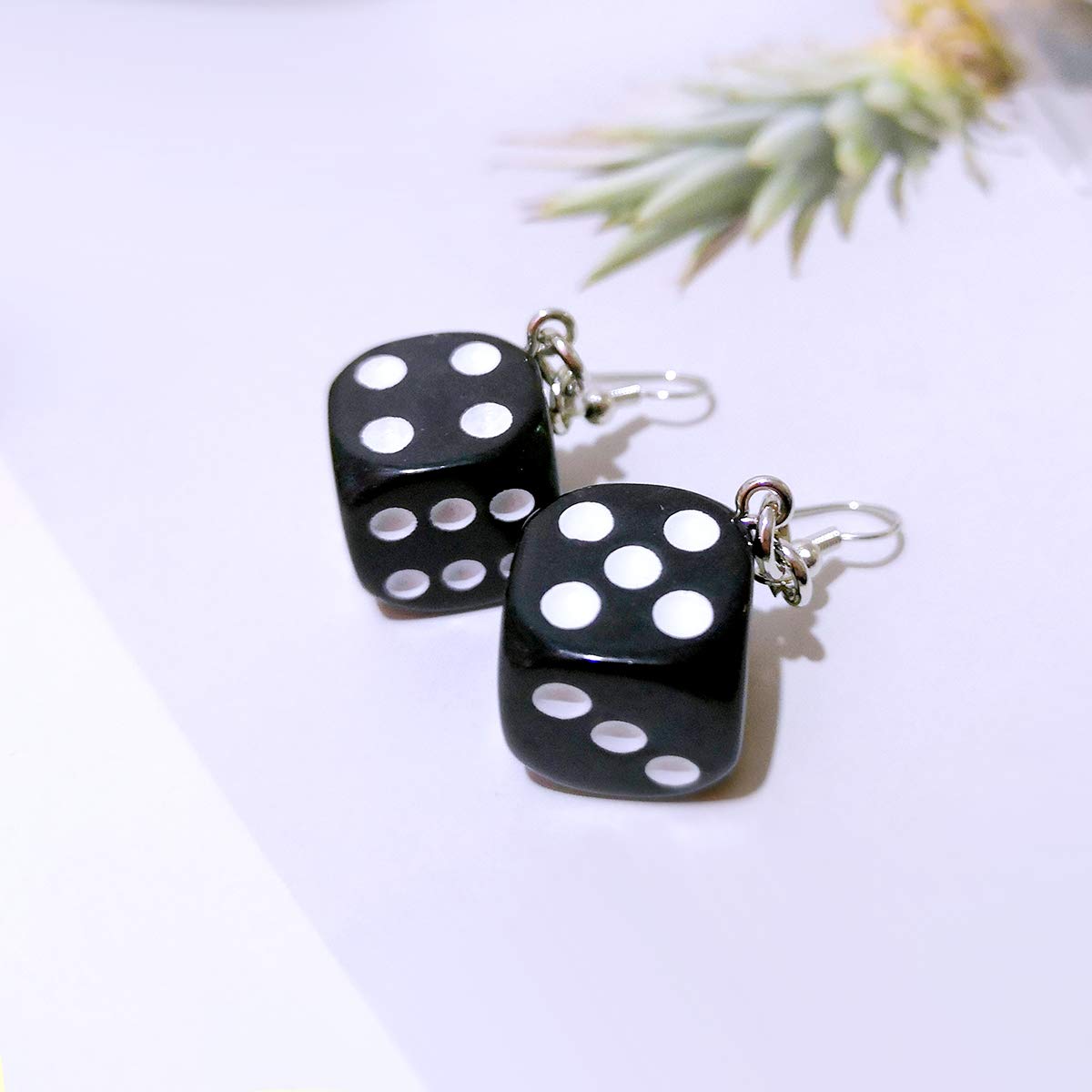 3D Dice Dangle Earrings for Women - Punk Resin Black & White Cube Drop Earrings - Unique Geometric Party Jewelry - Perfect for Cosplay, Gaming Events & Punk Fashion Accessories