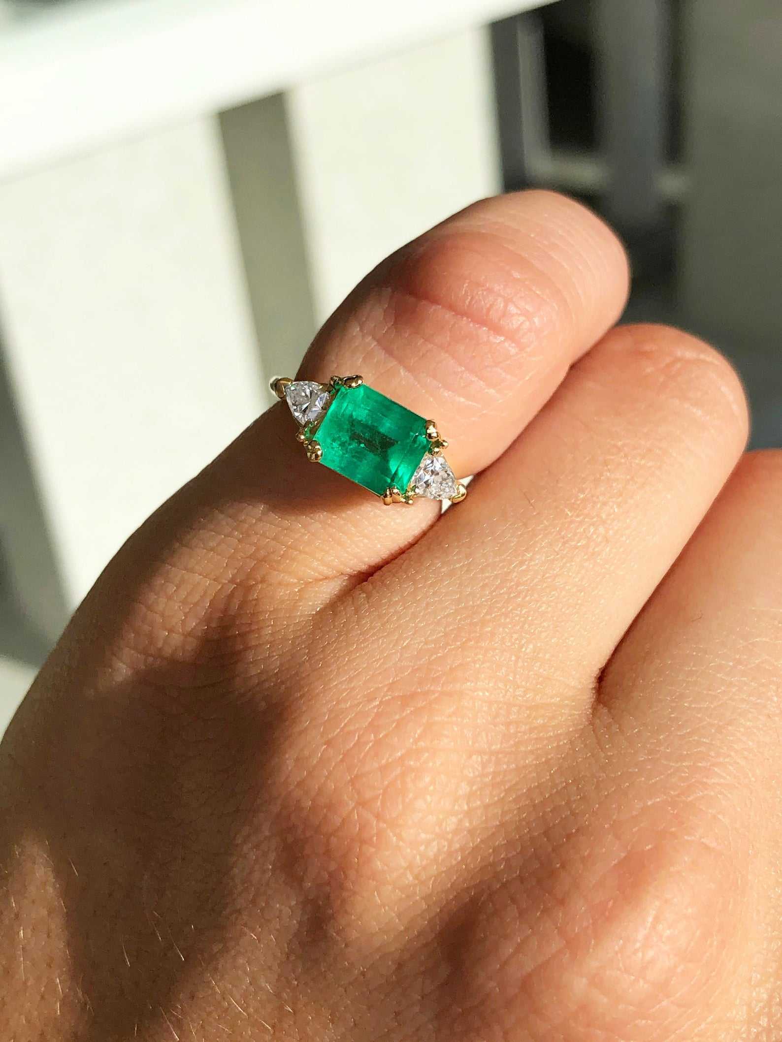 2.50tcw East to West Three Stone Colombian Emerald & Diamond Trillion Cut 18K Gold Ring – Perfect for Engagement, Anniversary & Special Occasions