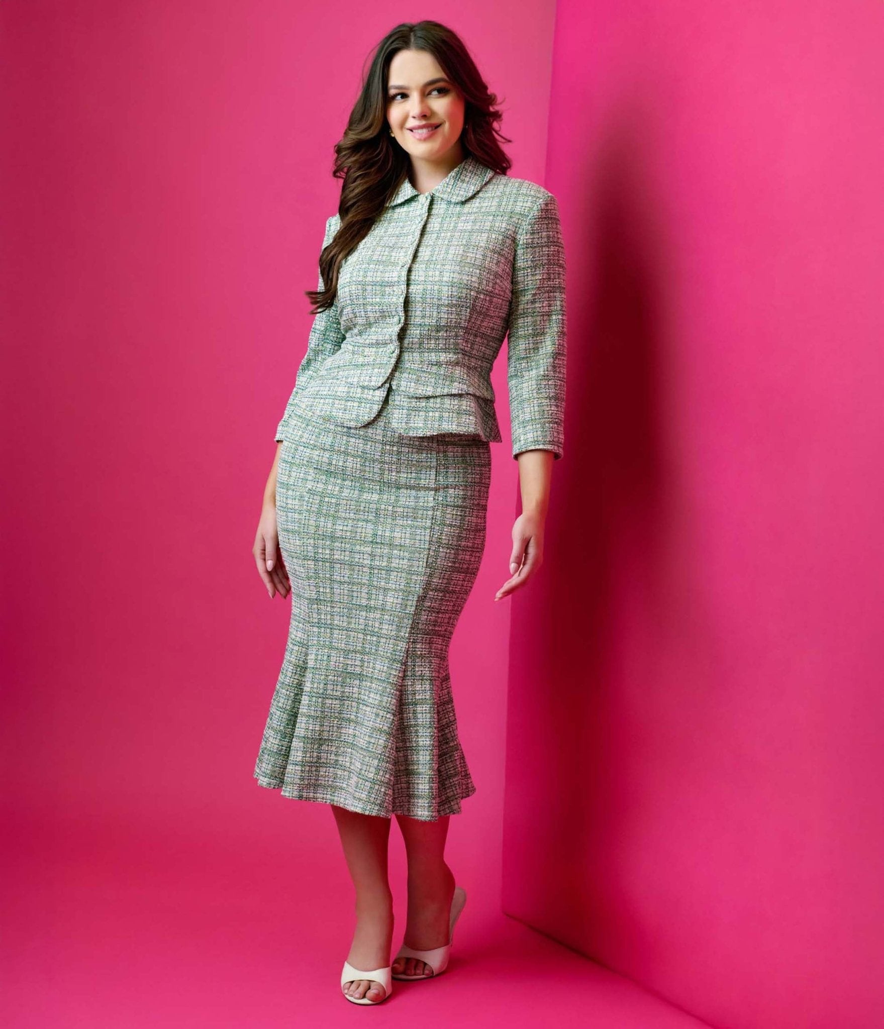 Vintage 1940s Green Plaid Boucle Trumpet Skirt - Retro Swing Skirt for Women, 1940s Inspired Fashion, Perfect for Vintage Themed Parties, Dances & Everyday Elegant Wear