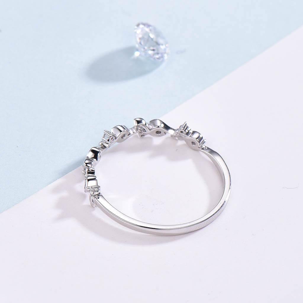 Elegant Diamond Wedding Ring for Women - Dainty Floral Design Engagement Band - Perfect for Bridal, Anniversary & Special Occasions