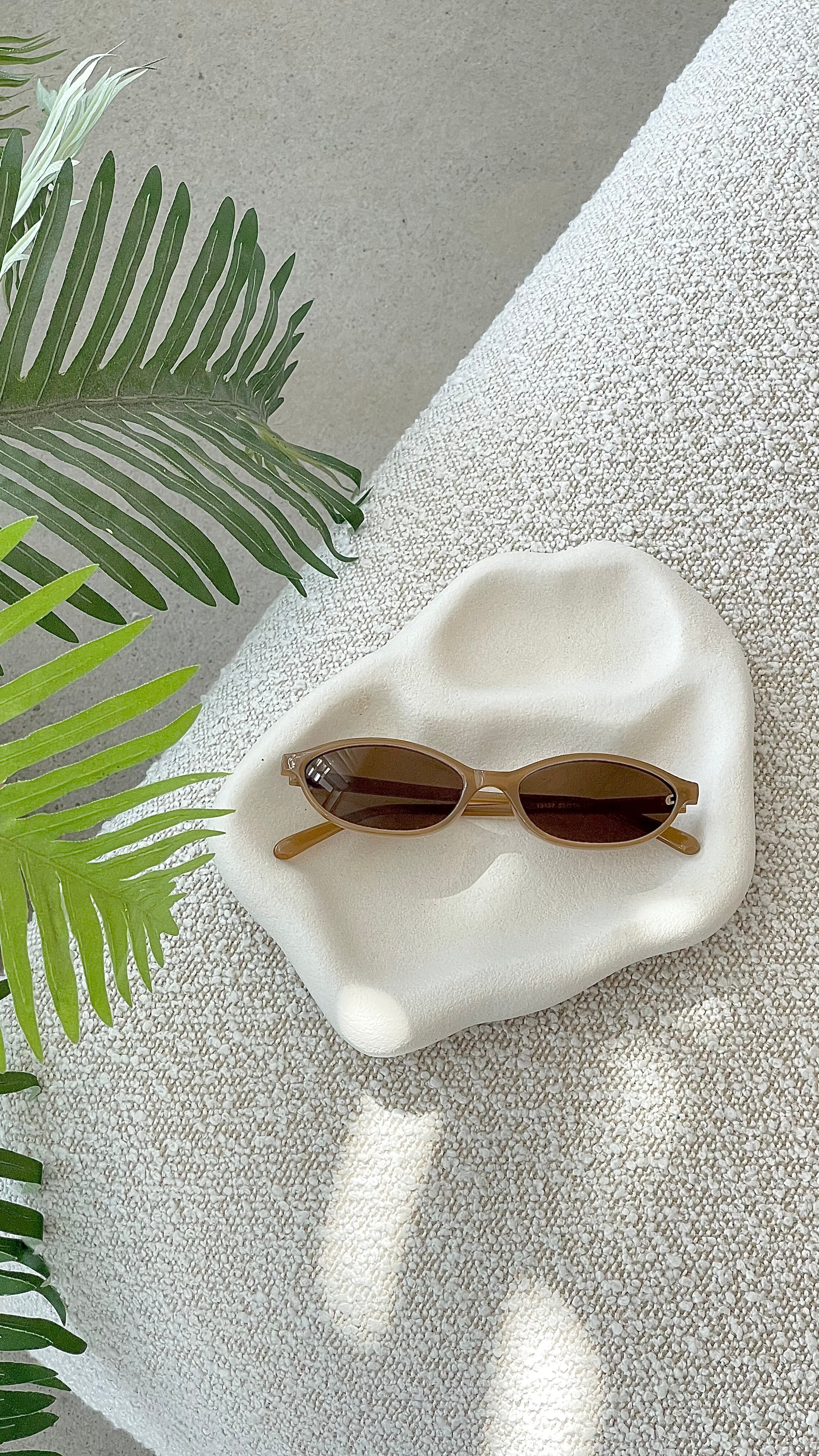 Amery Brown Polarized Sunglasses for Men & Women - UV Protection, Fashionable & Lightweight - Perfect for Driving, Beach & Outdoor Activities