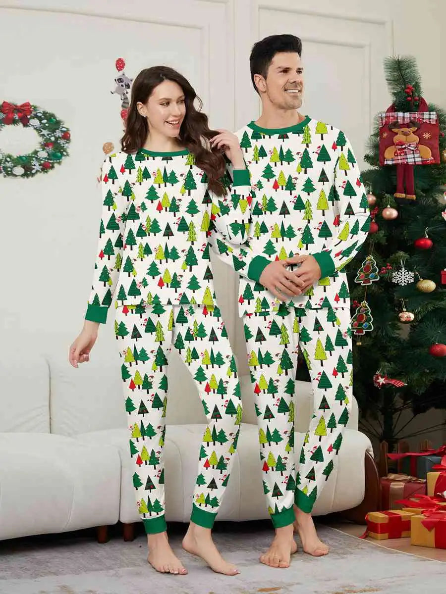 Christmas Tree Matching Family Christmas Pajamas Set - Cozy Holiday Pjs for Family Photos & Festive Gatherings