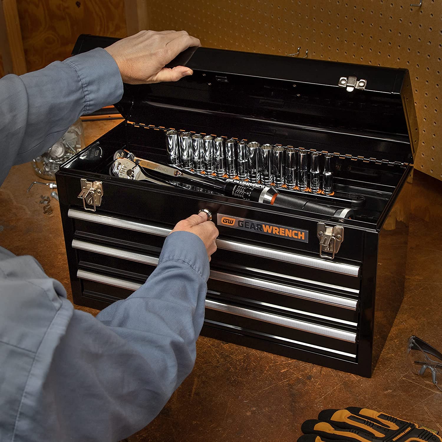 GEARWRENCH 3-Drawer Steel Tool Box with Lockable Drawers - Heavy Duty Storage for Mechanics & DIY Enthusiasts | Perfect for Garage, Workshop & Auto Repair