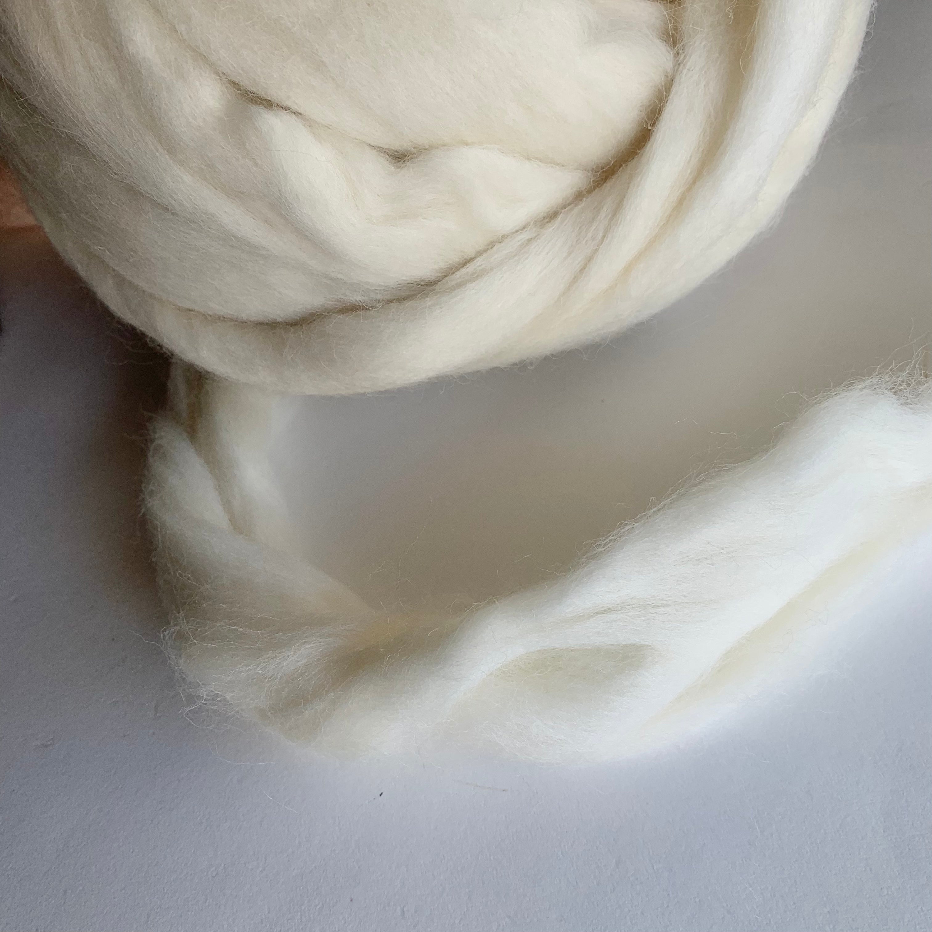 Natural Undyed Cotton Fibers for Knitting, Crochet & DIY Crafts - Eco-Friendly & Hypoallergenic Yarn for Handmade Projects