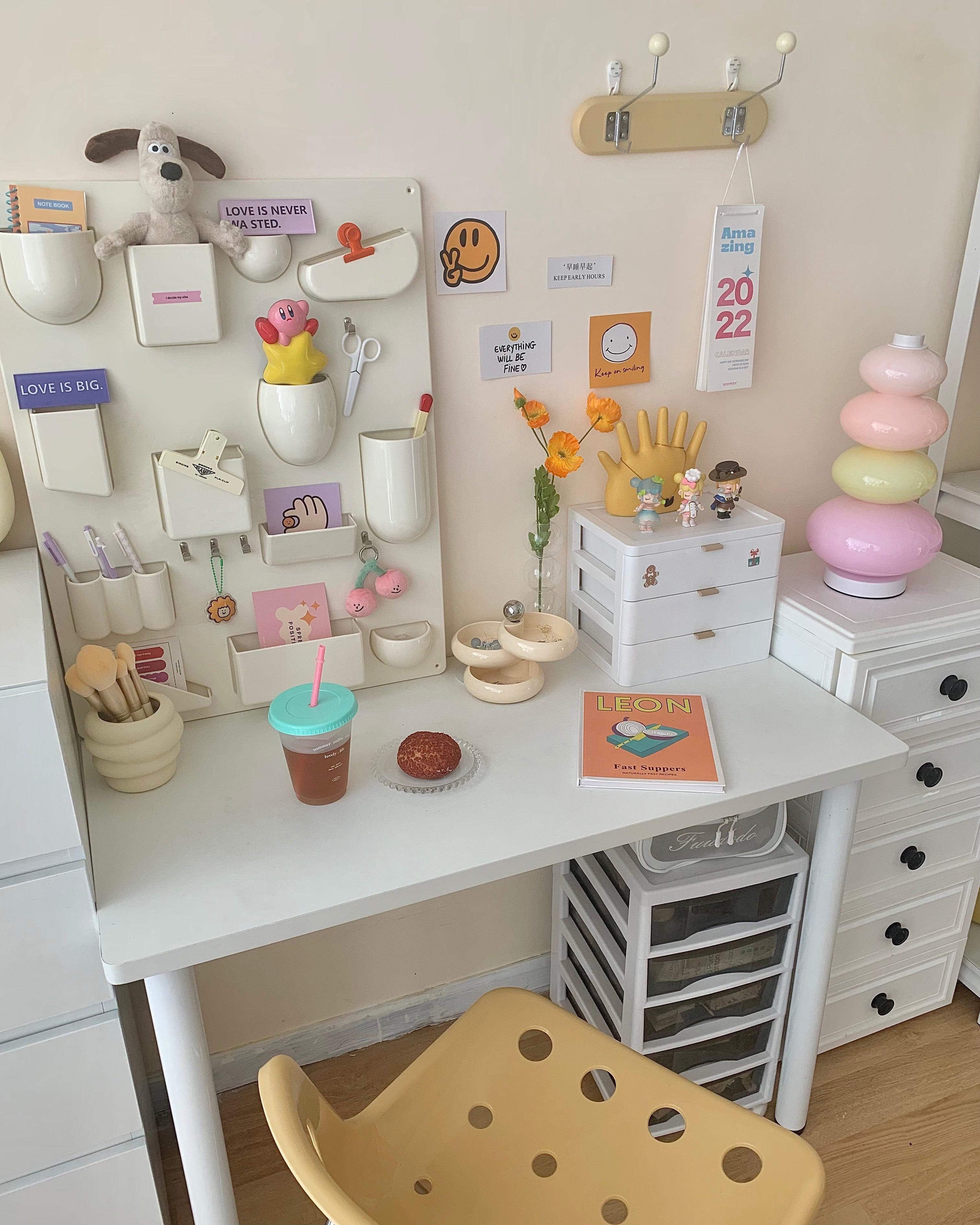 Sweet Candy Table Lamp - LED Night Light for Kids Room, Bedside, Nursery - Perfect for Bedtime Reading & Cozy Ambiance