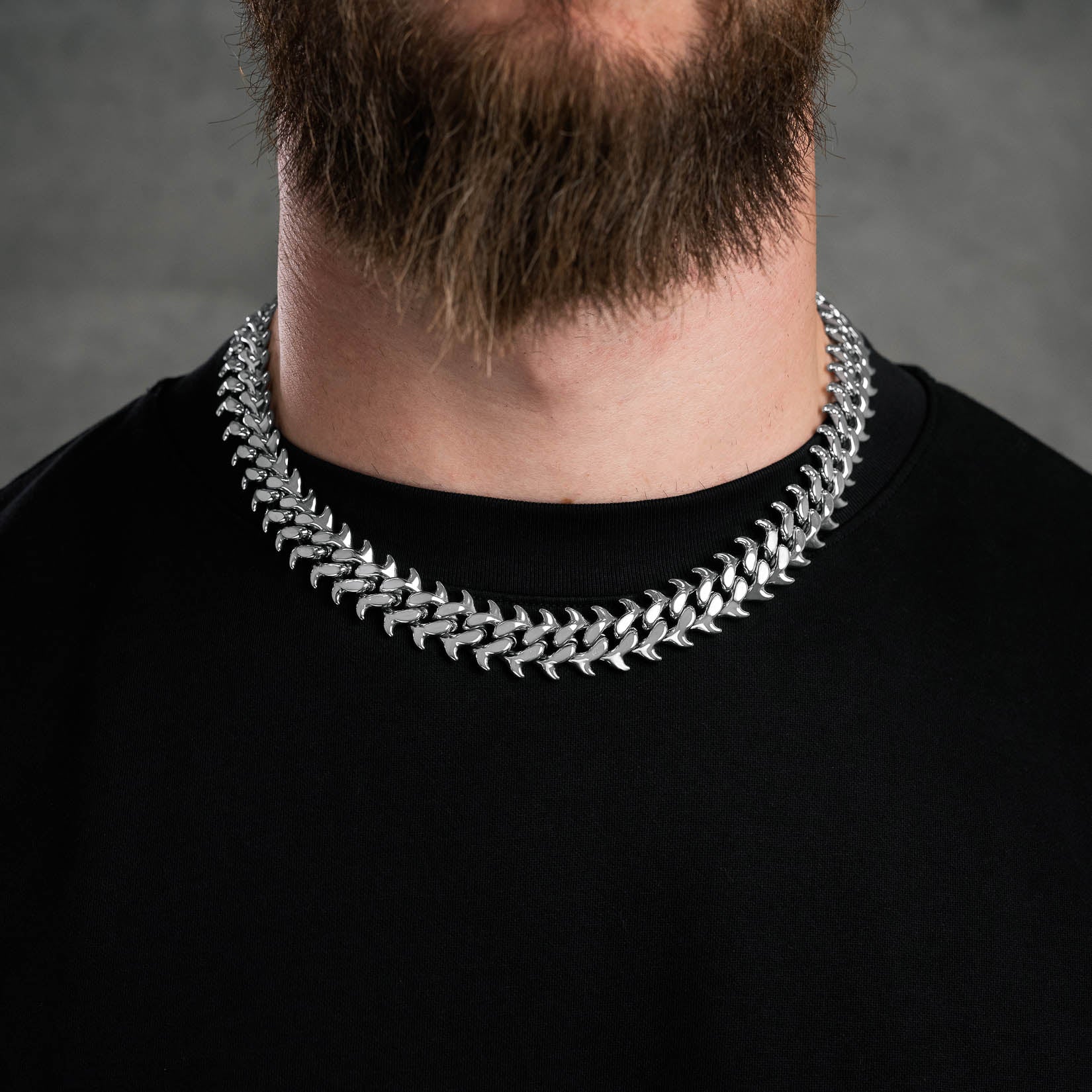 Stylish Fishbone Curved Spike Cuban Chain Necklace for Men - Trendy Hip Hop Jewelry Gift for Parties & Streetwear Fashion