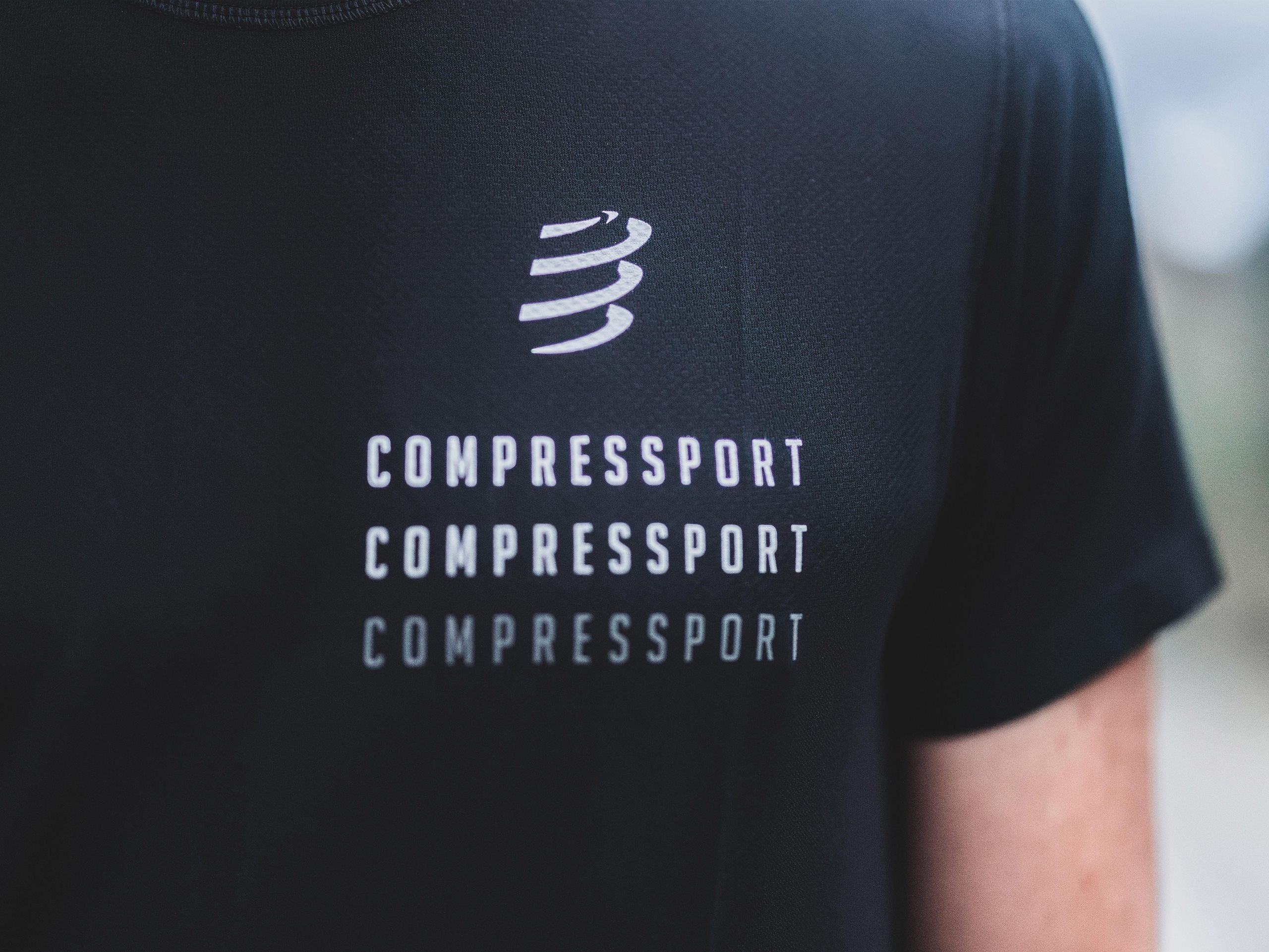 Compressport Men's Performance Short Sleeve T-Shirt 2023 Edition - Moisture Wicking Athletic Shirt for Running & Workouts - Black/White