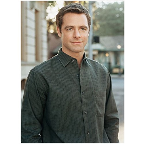 David Sutcliffe Green Button-Up Shirt Close-Up 8x10 Photo - Perfect for Fan Collections & Home Decor